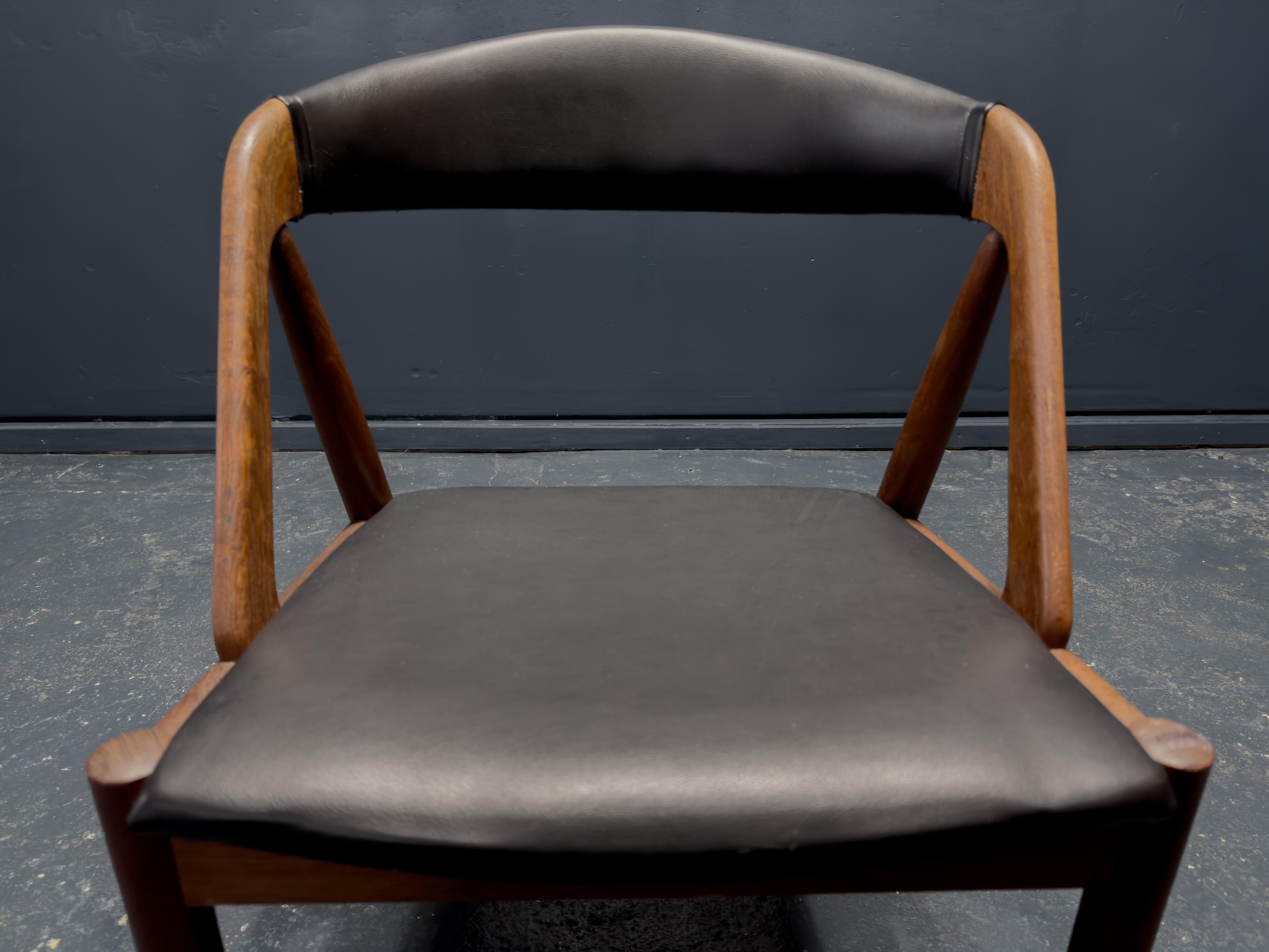 Kai Kristiansen Black Leather and Teak Model 31 Chair For Sale 4