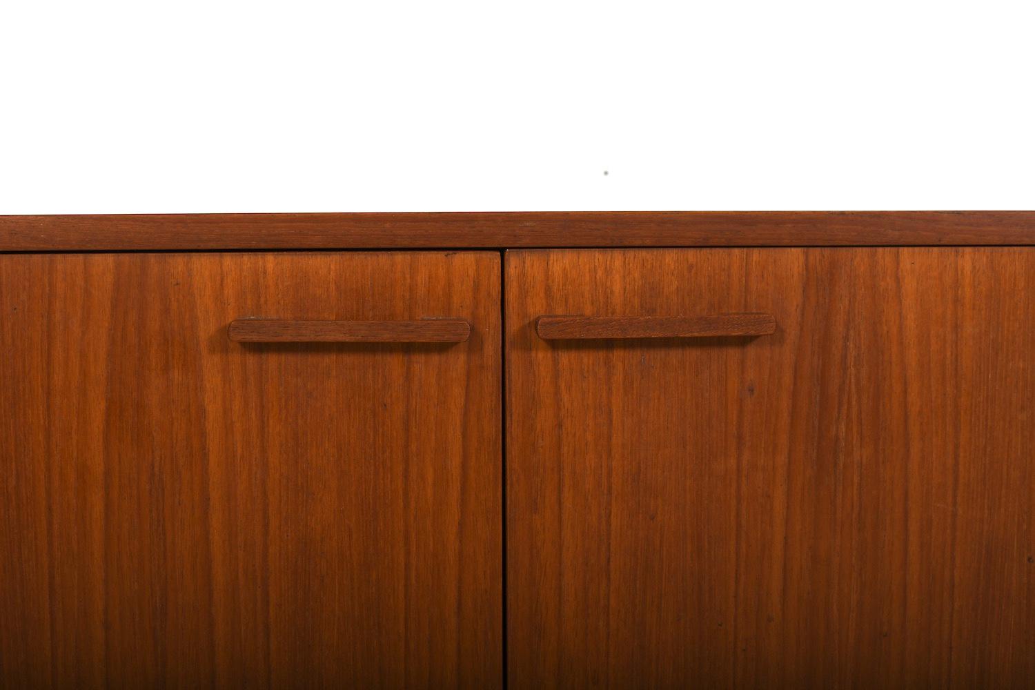 Kai Kristiansen Schrank- und Regalsystem FM Dänemark 1960er Jahre (Teakholz) im Angebot