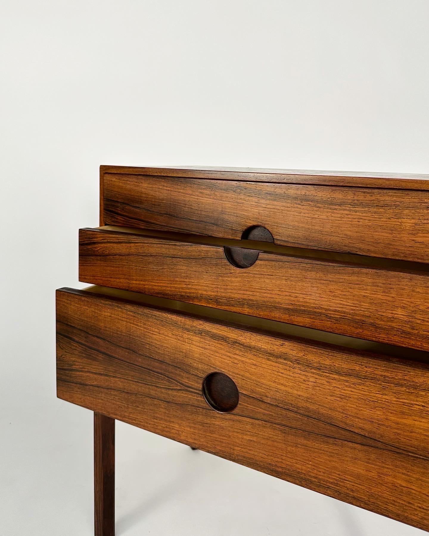 Kai Kristiansen Chest of Drawers Aksel Kjersgaard Denmark Rosewood Commode 1960s In Good Condition For Sale In Basel, BS