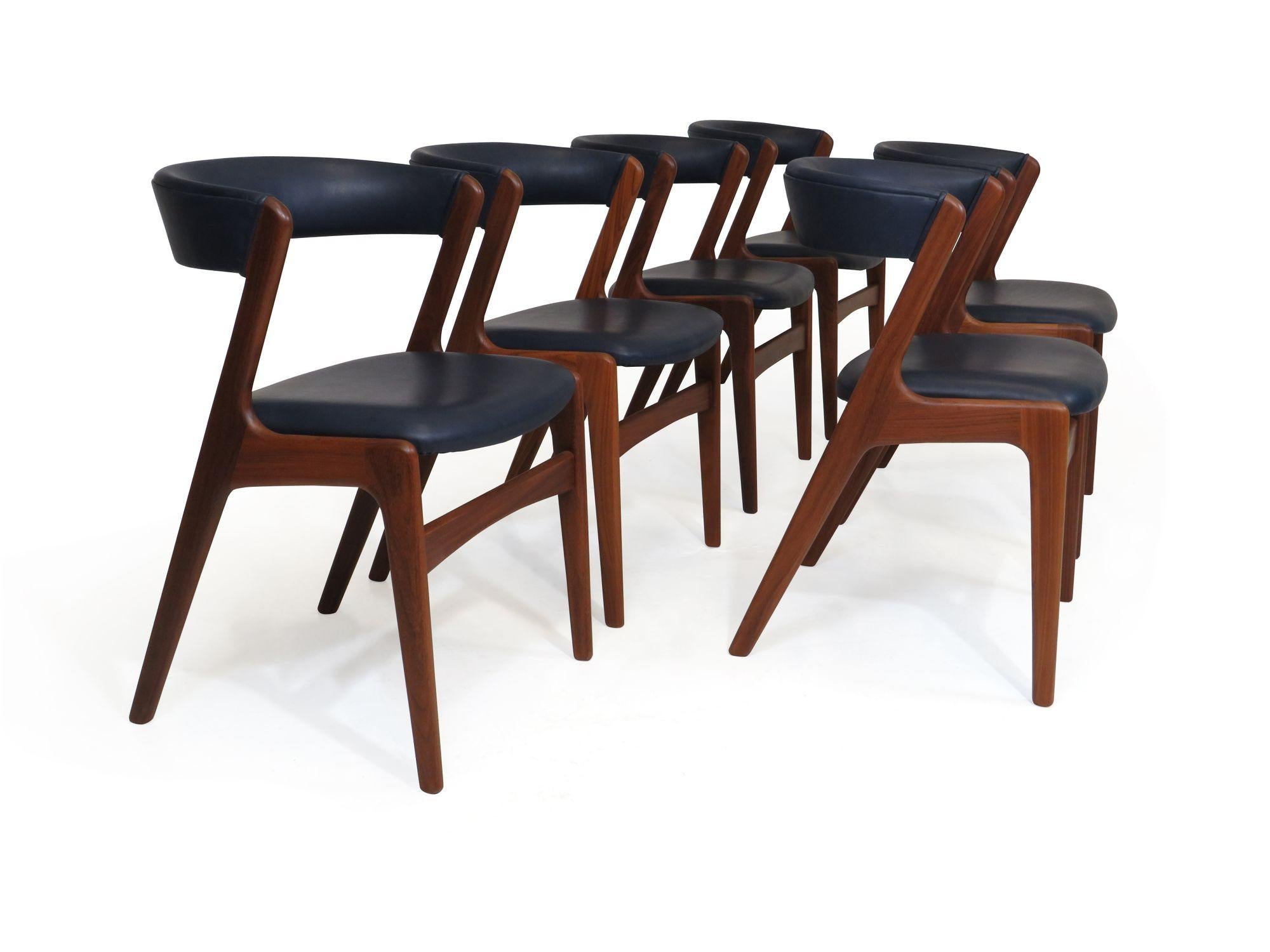Kai Kristiansen Curved Back Dining Chairs in Navy Leather ( 80 chairs available) 3