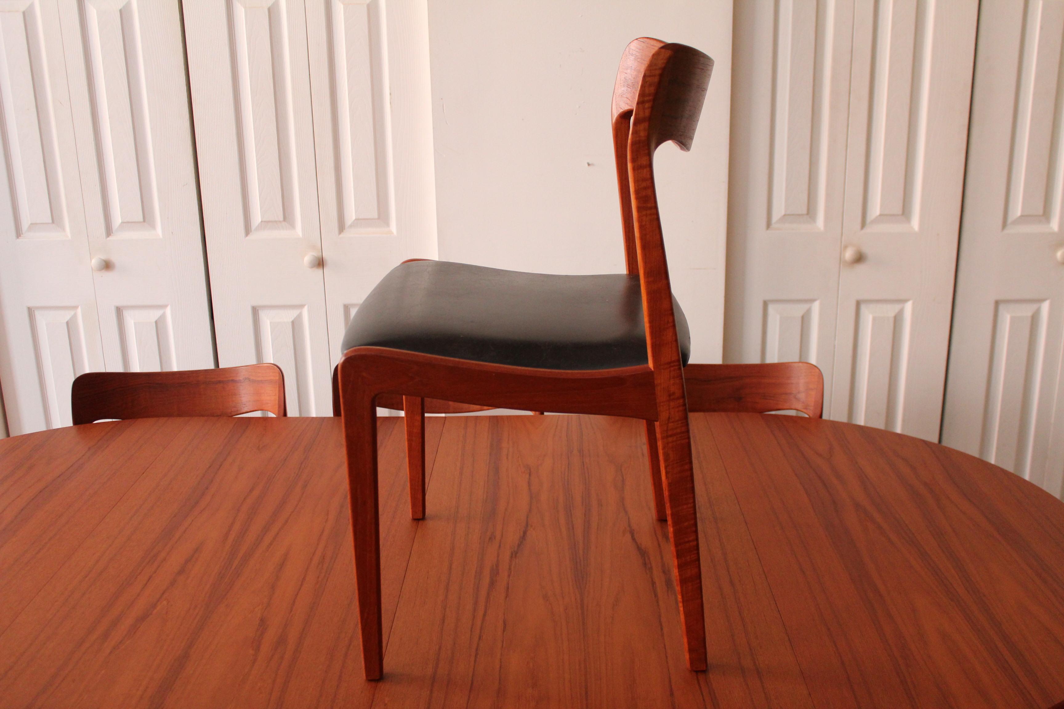 Kai Kristiansen Danish Modern Dining Table and Eight Chairs 7