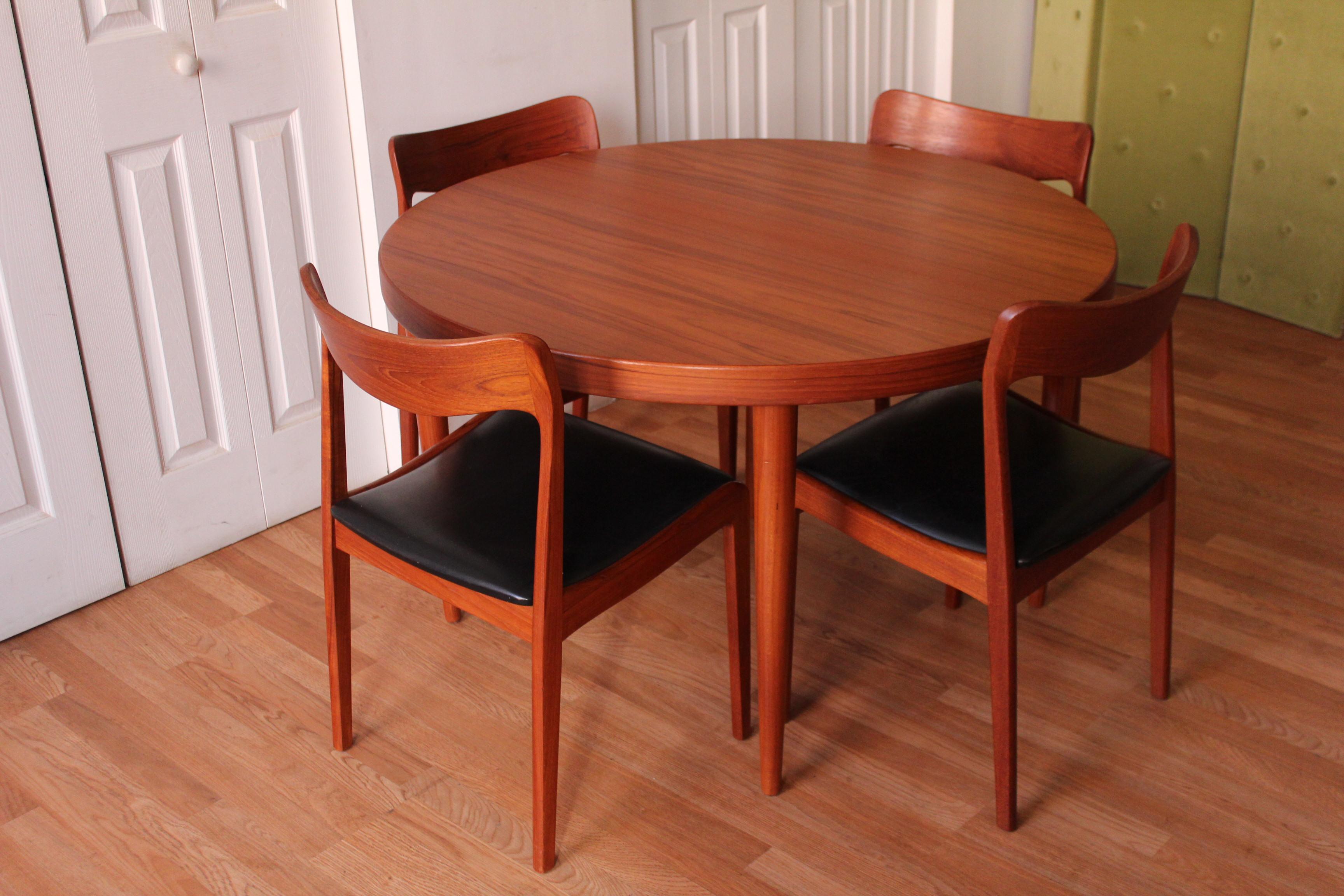 Scandinavian Modern Kai Kristiansen Danish Modern Dining Table and Eight Chairs