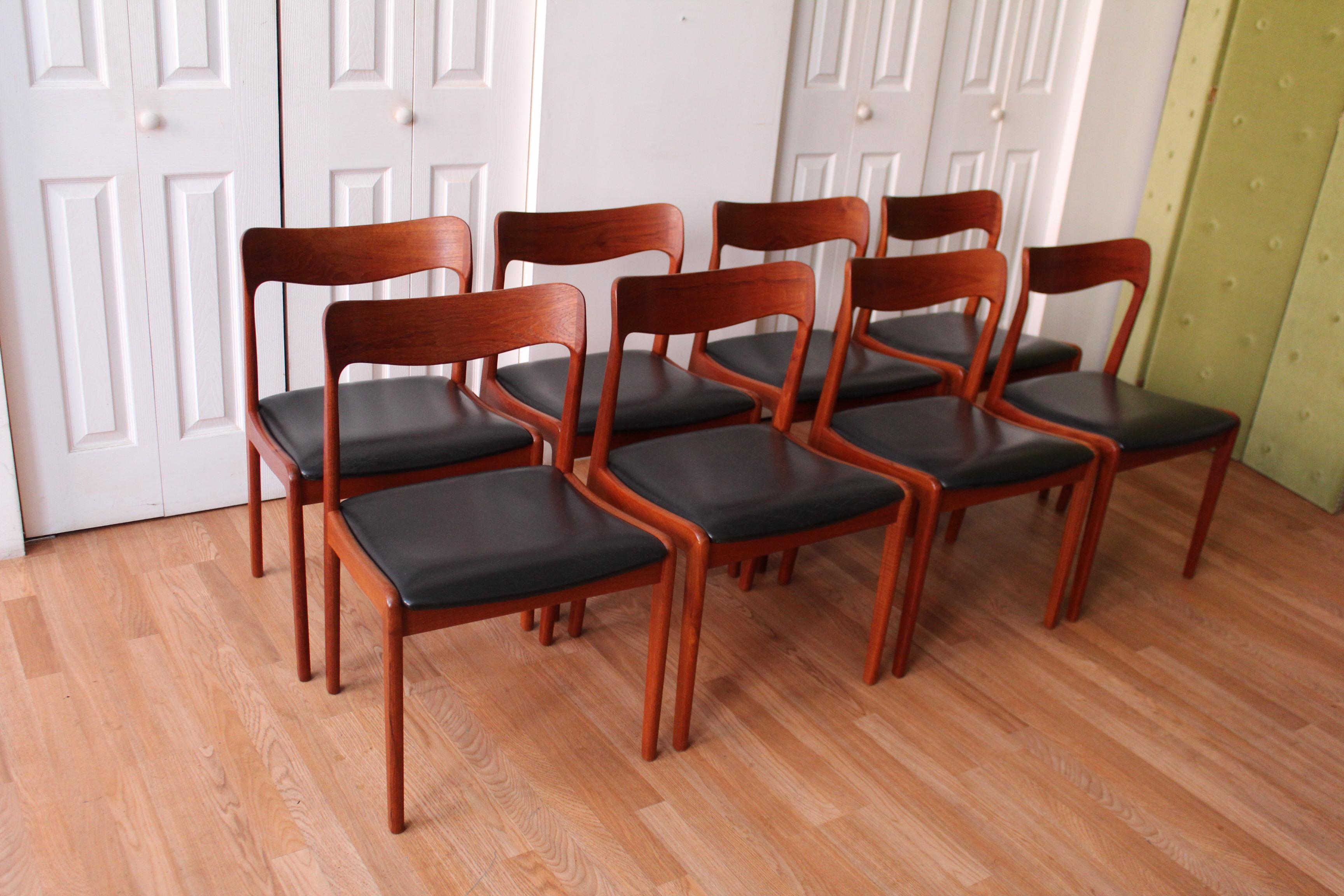 Kai Kristiansen Danish Modern Dining Table and Eight Chairs 1