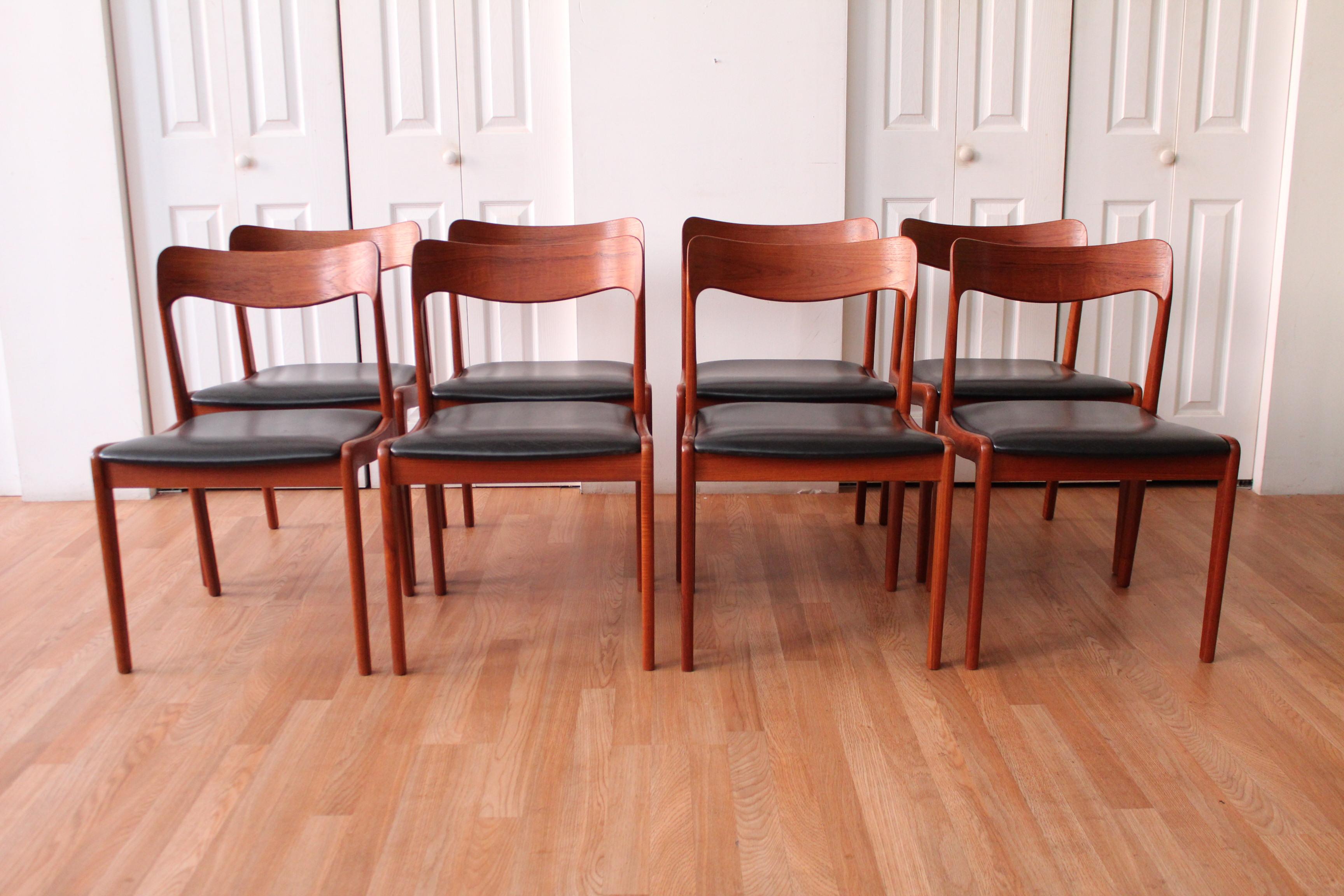 Kai Kristiansen Danish Modern Dining Table and Eight Chairs 3