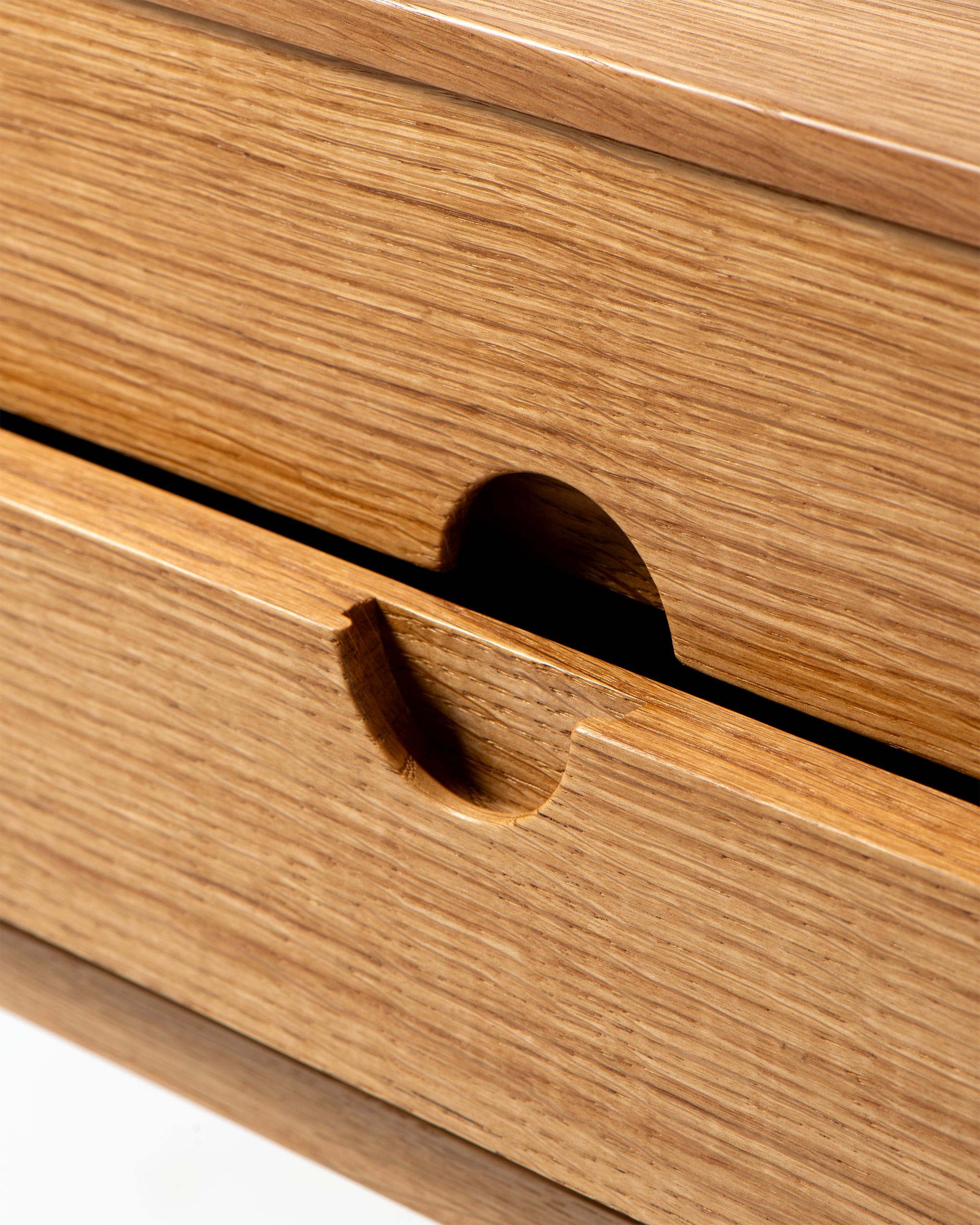 Comodini Kai Kristiansen in quercia danese - New Edition in vendita 3