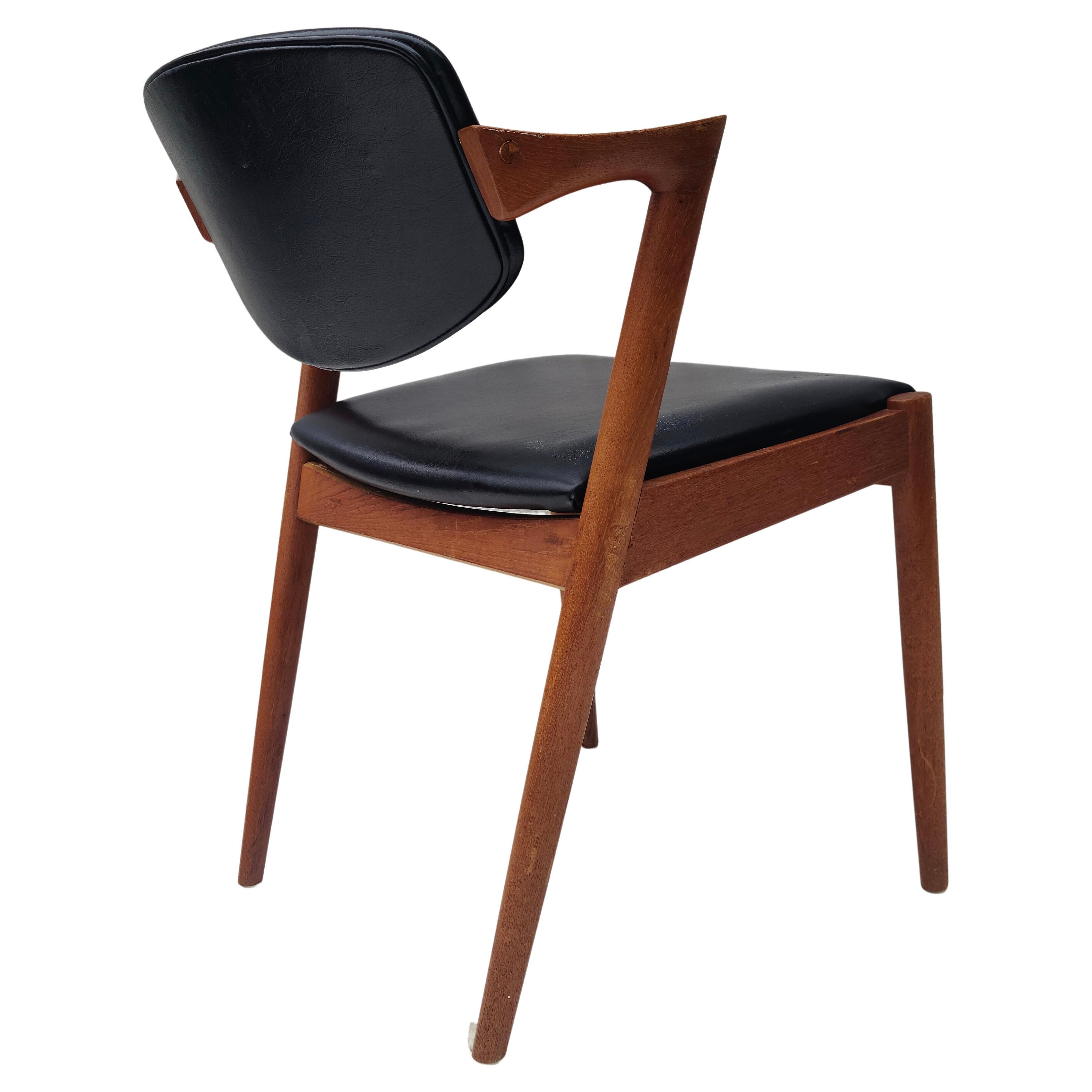 Kai Kristiansen Dining Chair Teak Denmark Model 42 In Good Condition In Fraser, MI