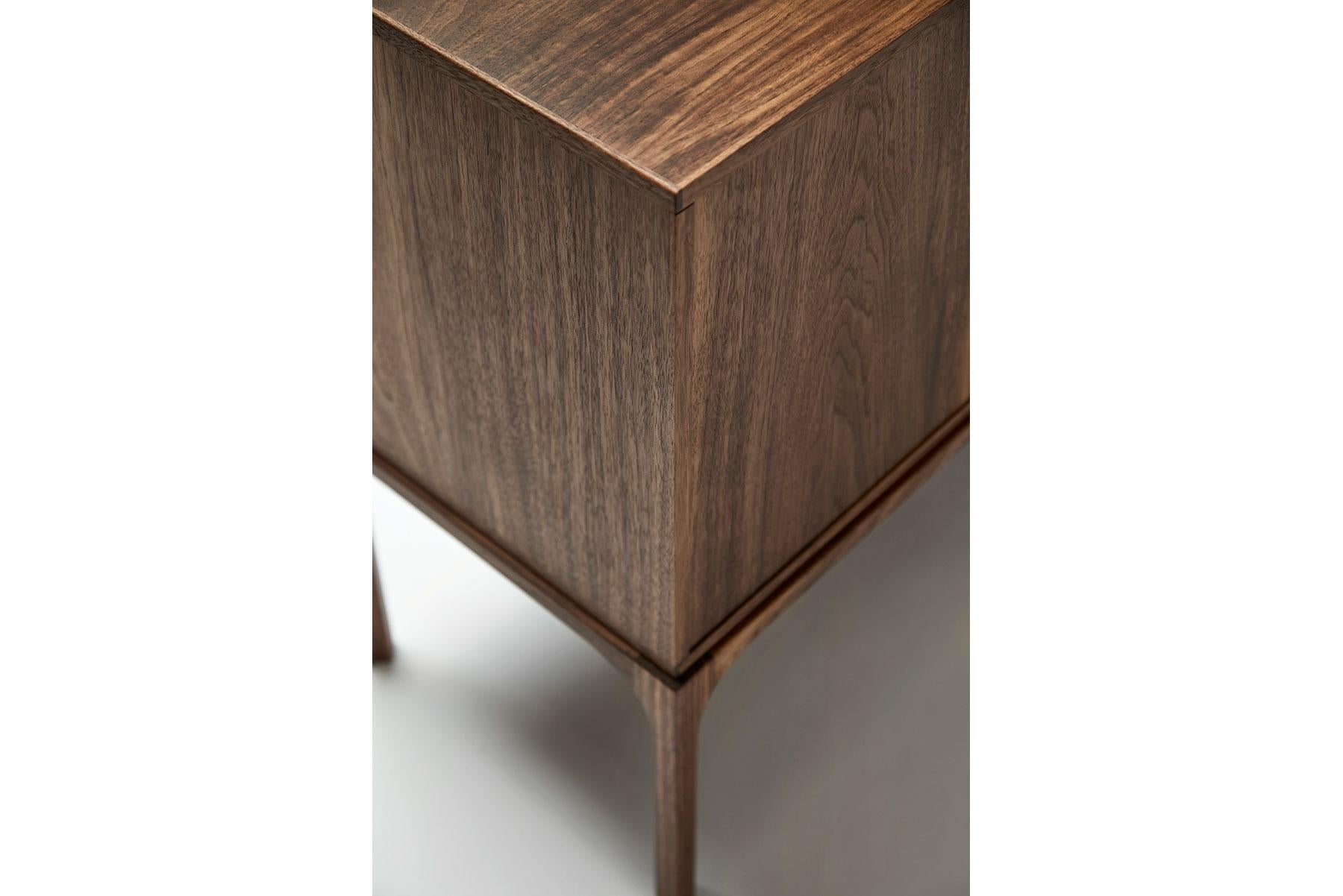 Kai Kristiansen, Entre 2C, Six Drawer Chest, Walnut 4