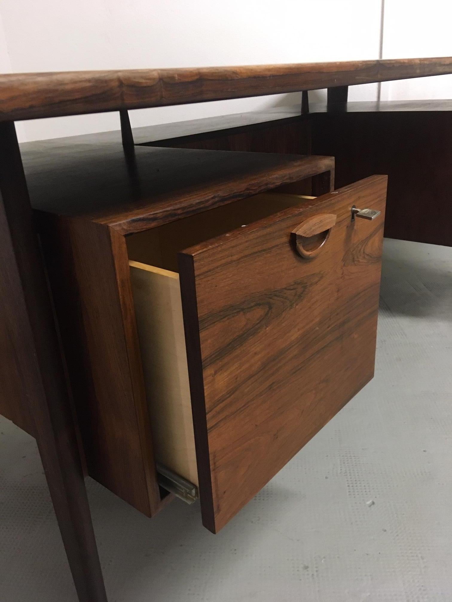 Kai Kristiansen Executive Rosewood FM 60 Floating Desk, Denmark, 1960 1