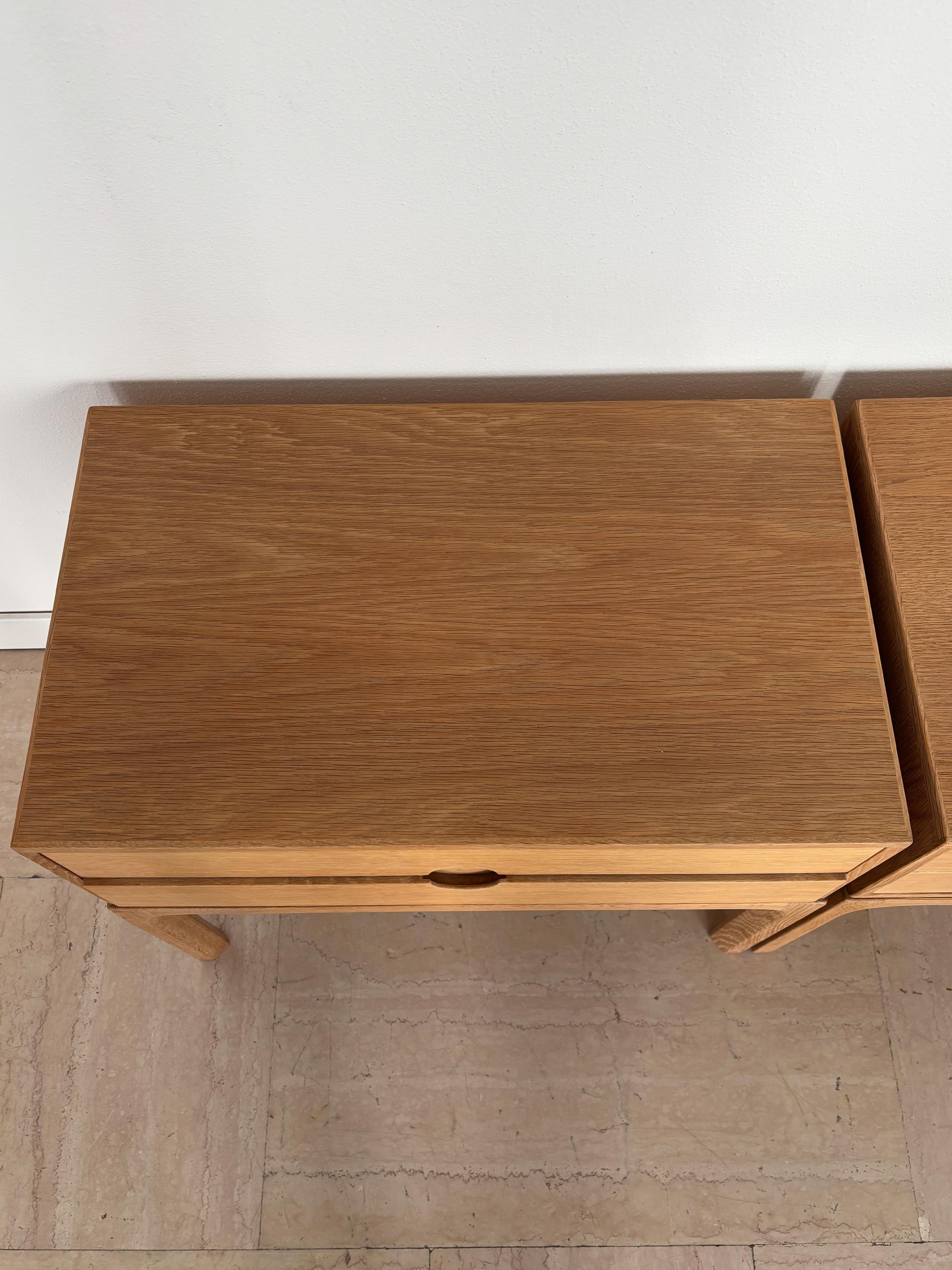 Chêne Kai Kristiansen for Aksel Kjergaard Table de chevet scandinave en Oak Danemark 1960s en vente