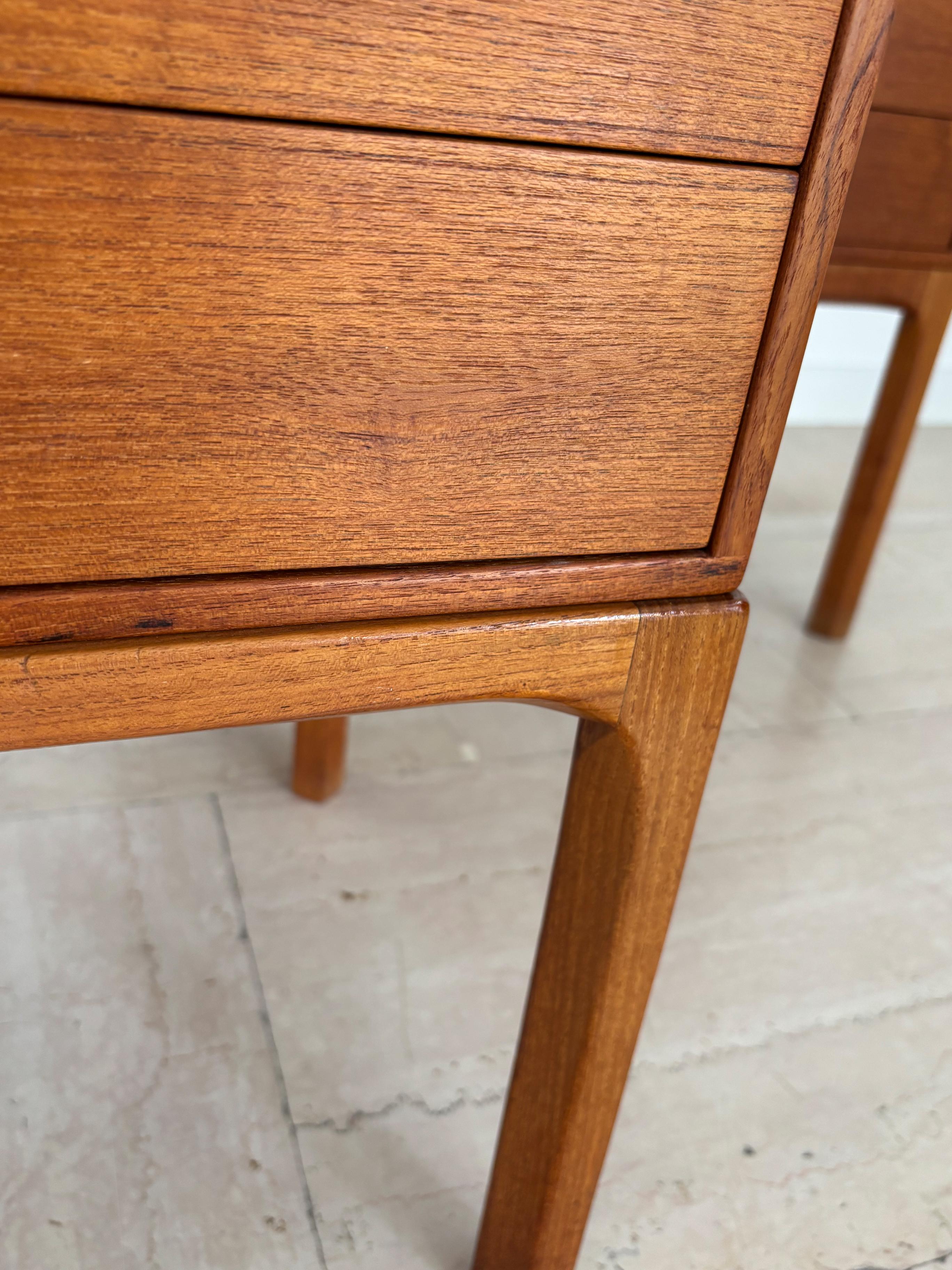 Kai Kristiansen per Aksel Kjergaard Comodini scandinavi in teak Danimarca 1960s in vendita 8