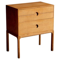 Kai Kristiansen for Aksel Kjersgaard 386 bedside or end table in oak, 1960s