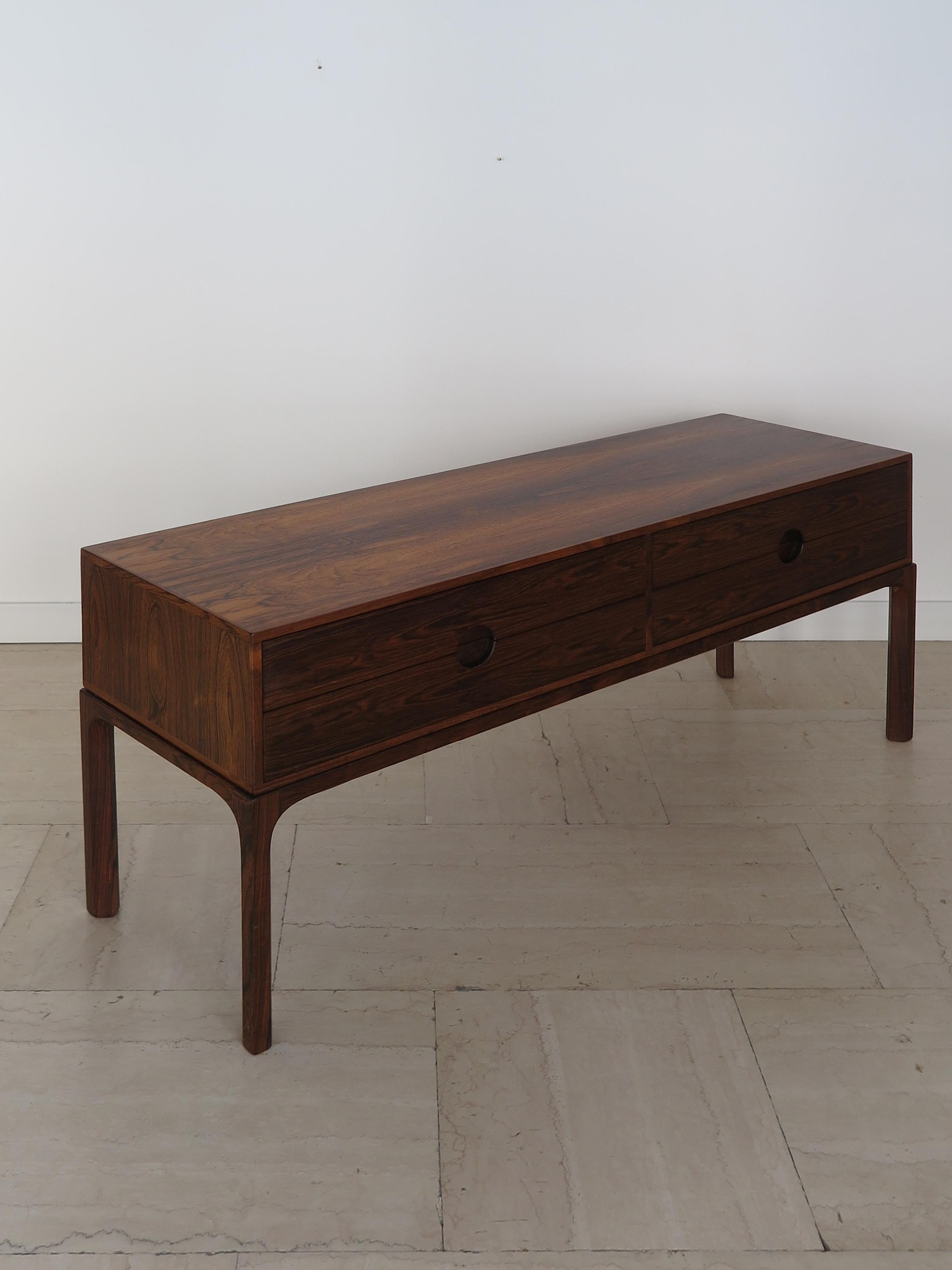 Kai Kristiansen für Aksel Kjirsgaard Dunkles Holz Skandinavische Anrichte Kommode 1960 (Moderne der Mitte des Jahrhunderts) im Angebot