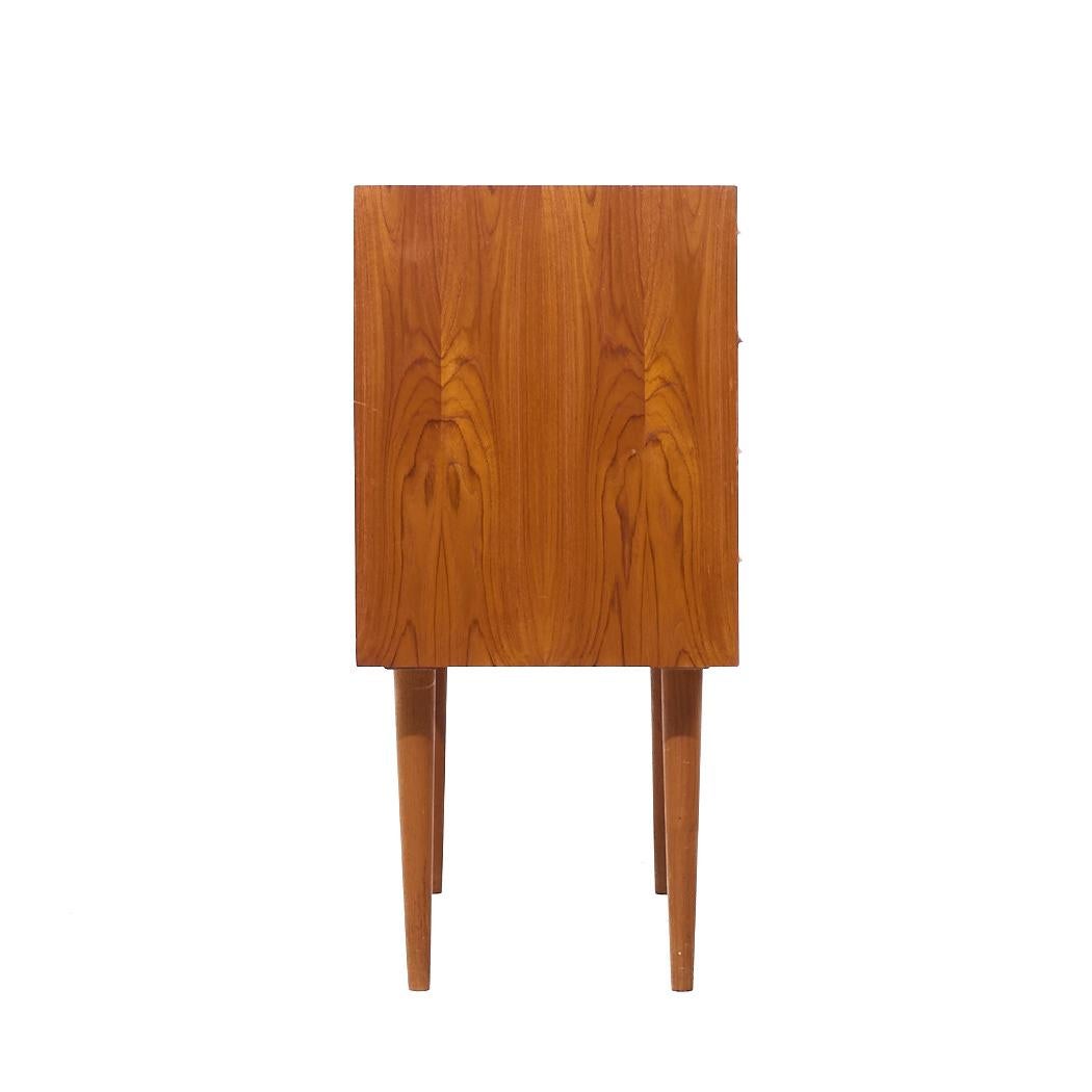 Kai Kristiansen for Feldballes Møbelfabrik MCM Danish Teak 4 Drawers Dresser In Good Condition For Sale In Countryside, IL