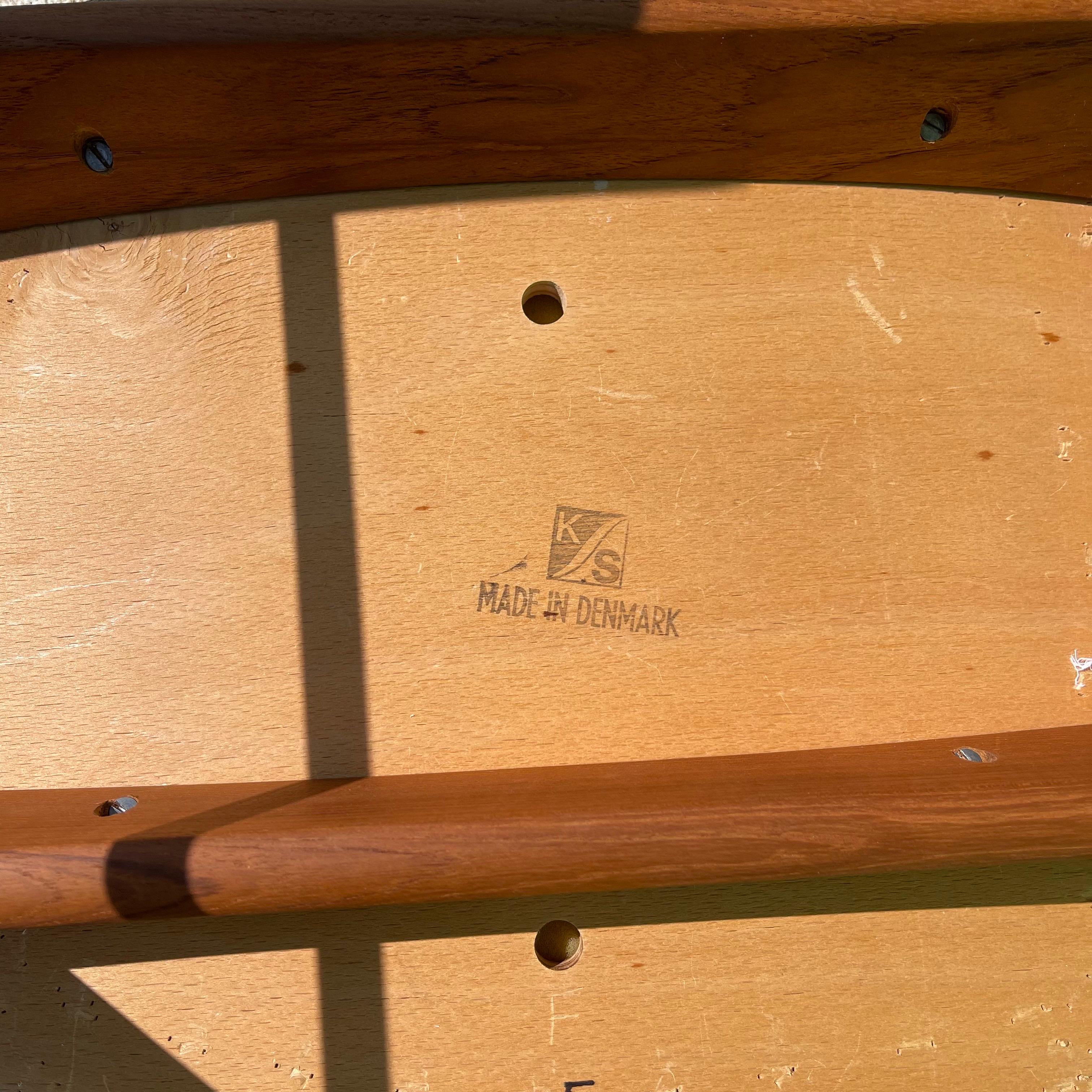 Kai Kristiansen per Korup Stolefabrik, Danimarca, Sedie in teak modello 32, una coppia in vendita 6