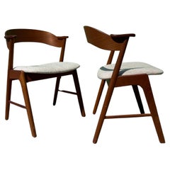 Kai Kristiansen para Korup Stolefabrik, Dinamarca, Modelo 32 Sillas de teca, un par