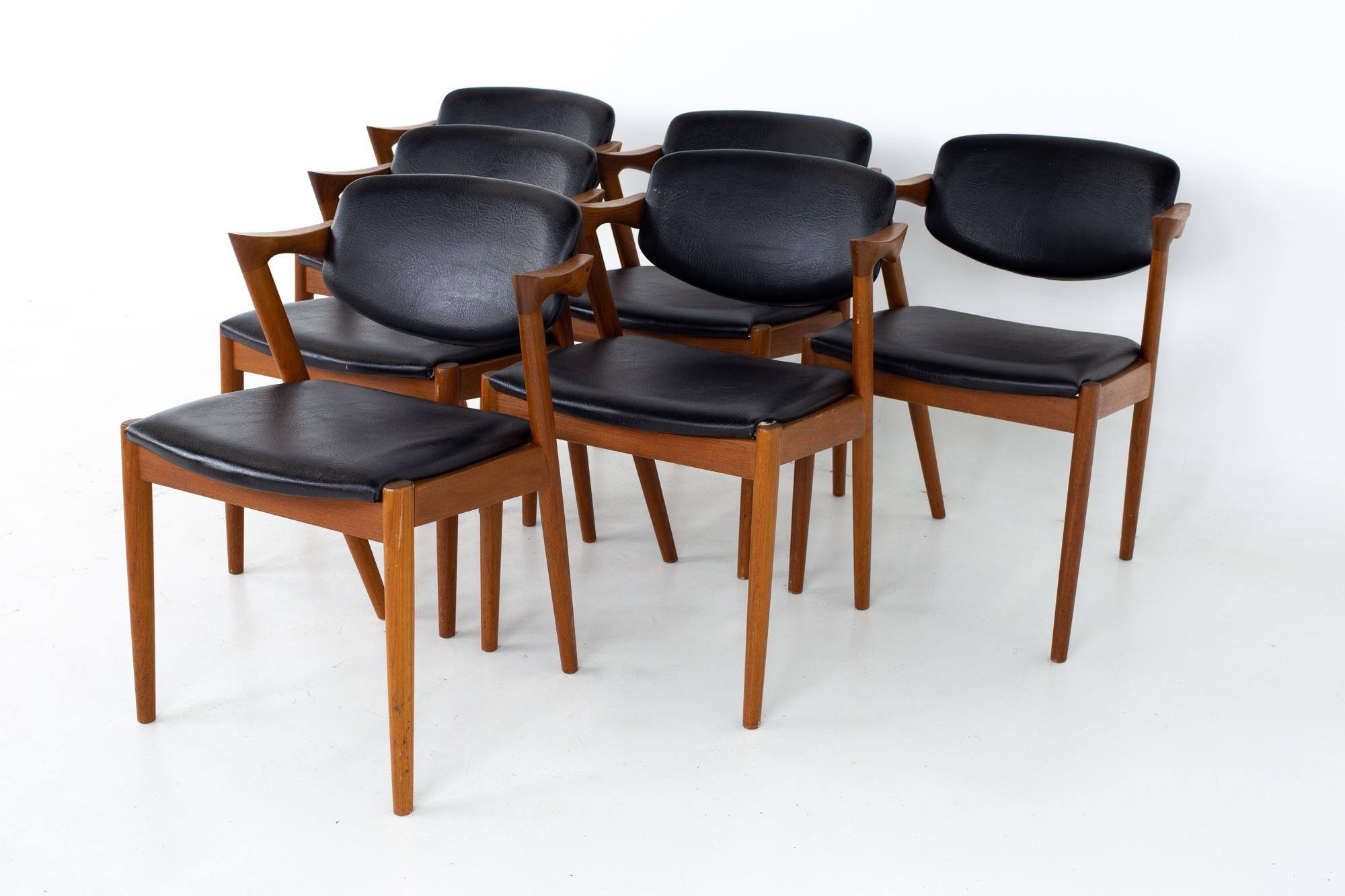 Kai Kristiansen for SVA Mobler model 42 mid century teak Z dining chairs - Set of 6
Each chair measures: 21.5 wide x 21.25 deep x x 29 high, with a seat height of 18 inches

All pieces of furniture can be had in what we call restored vintage