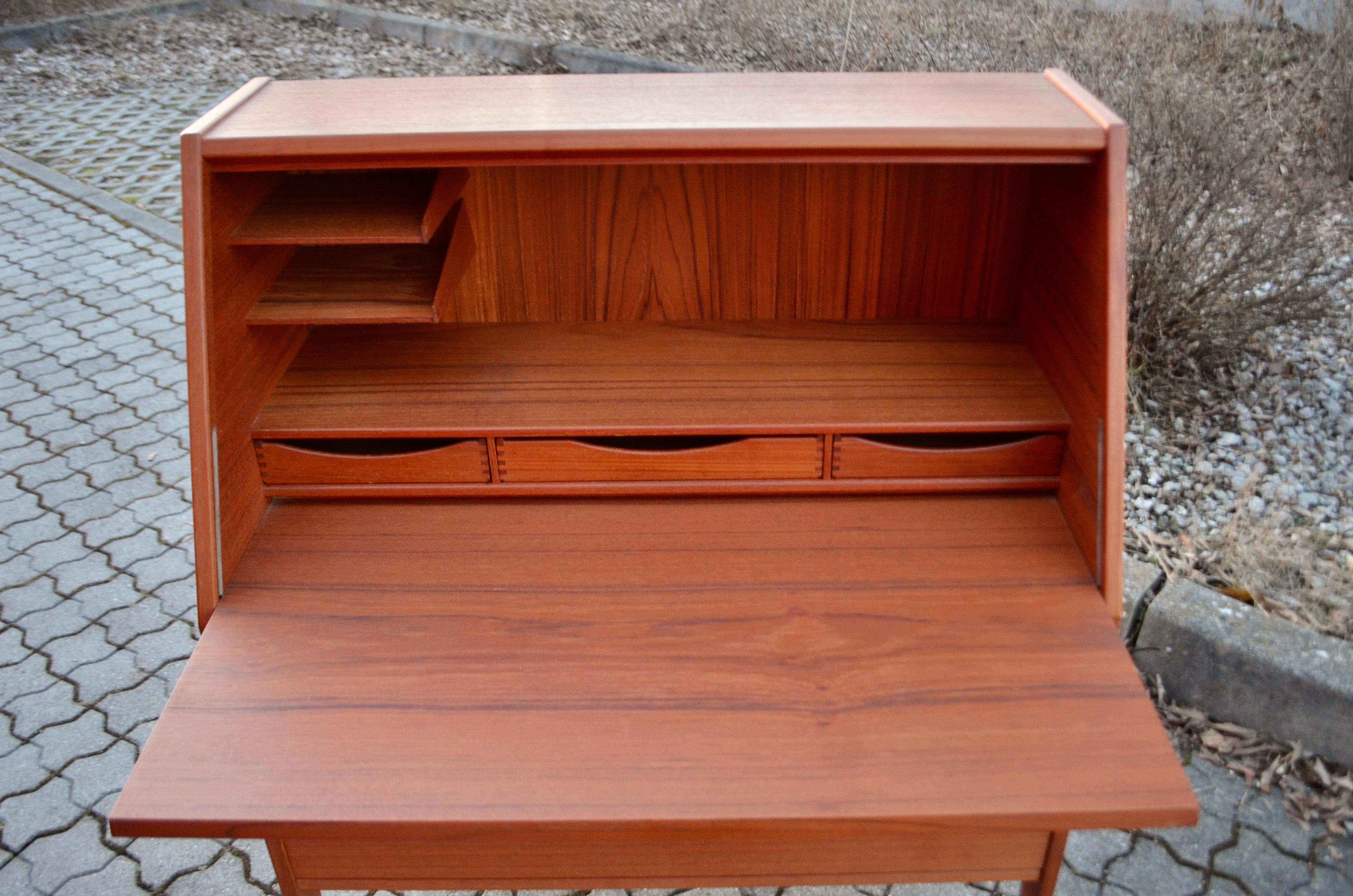 Kai Kristiansen für Torring / HJN Mobler Modell 63 Danish Modern Teak Sekretär im Angebot 4