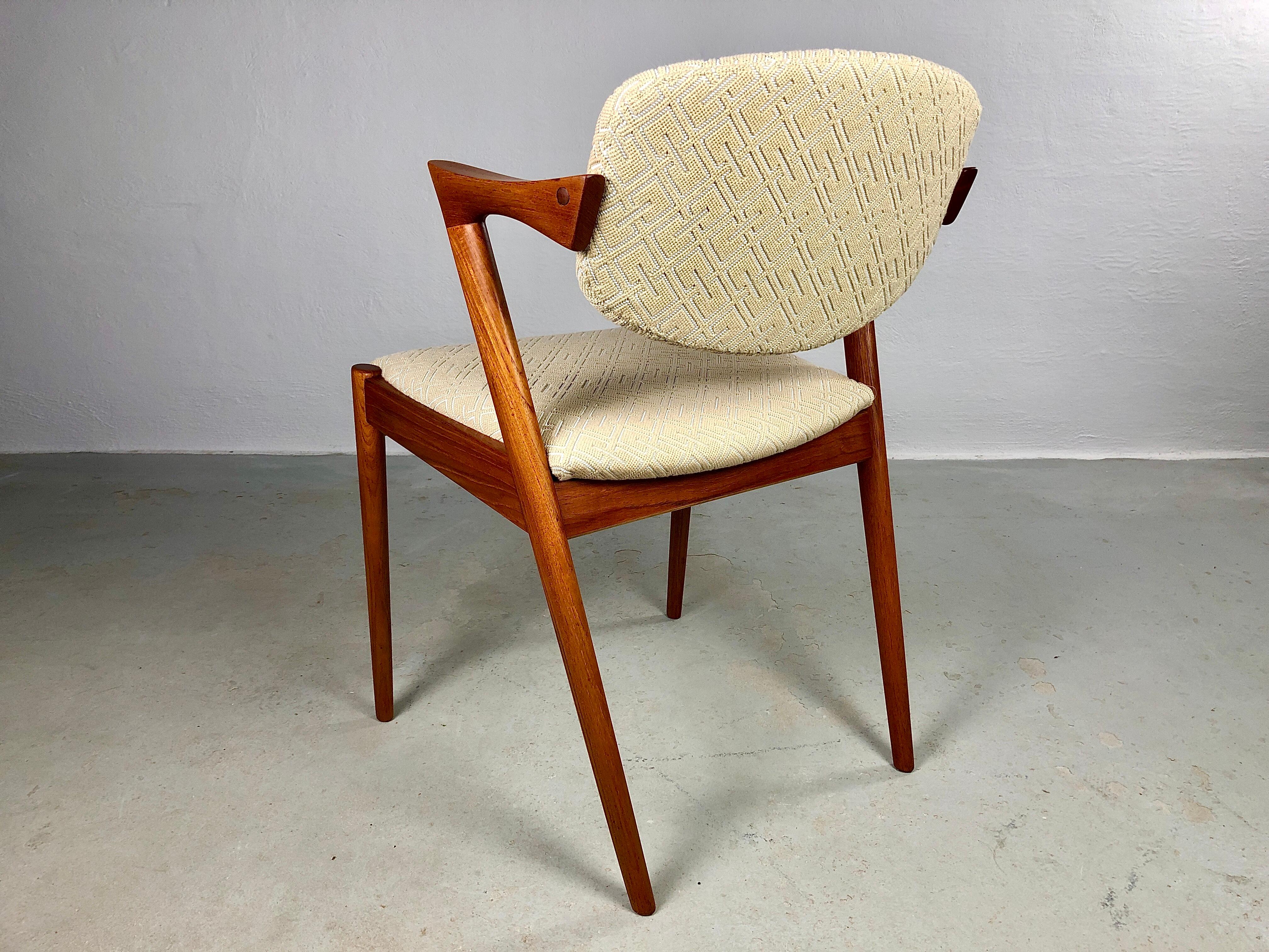 Four Restored Kai Kristiansen Teak Dining Chairs Custom Reupholstry Included In Good Condition For Sale In Knebel, DK