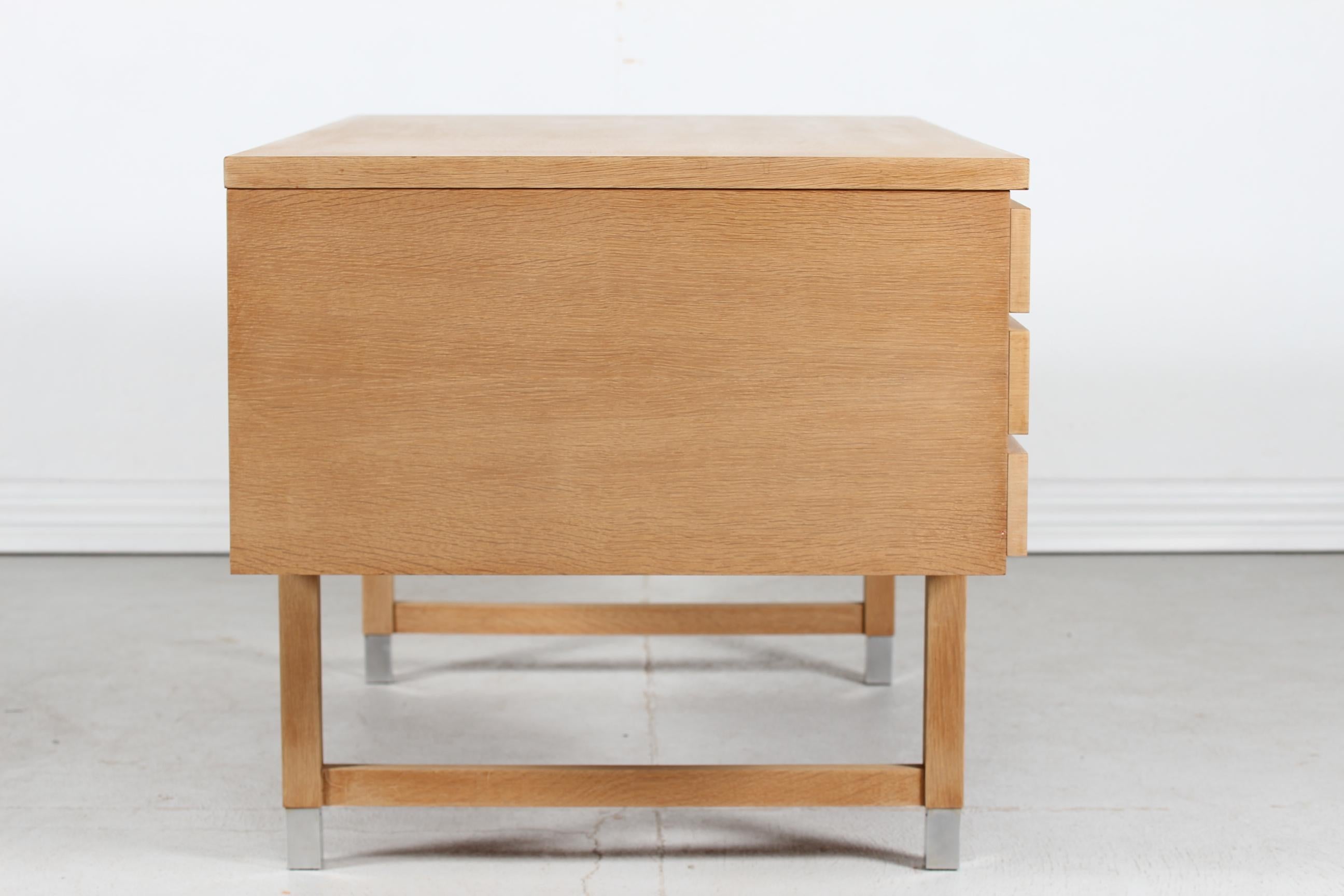 Danish Kai Kristiansen Free Standing Writhing Desk EP 401 of Oak Made in Denmark, 1960s