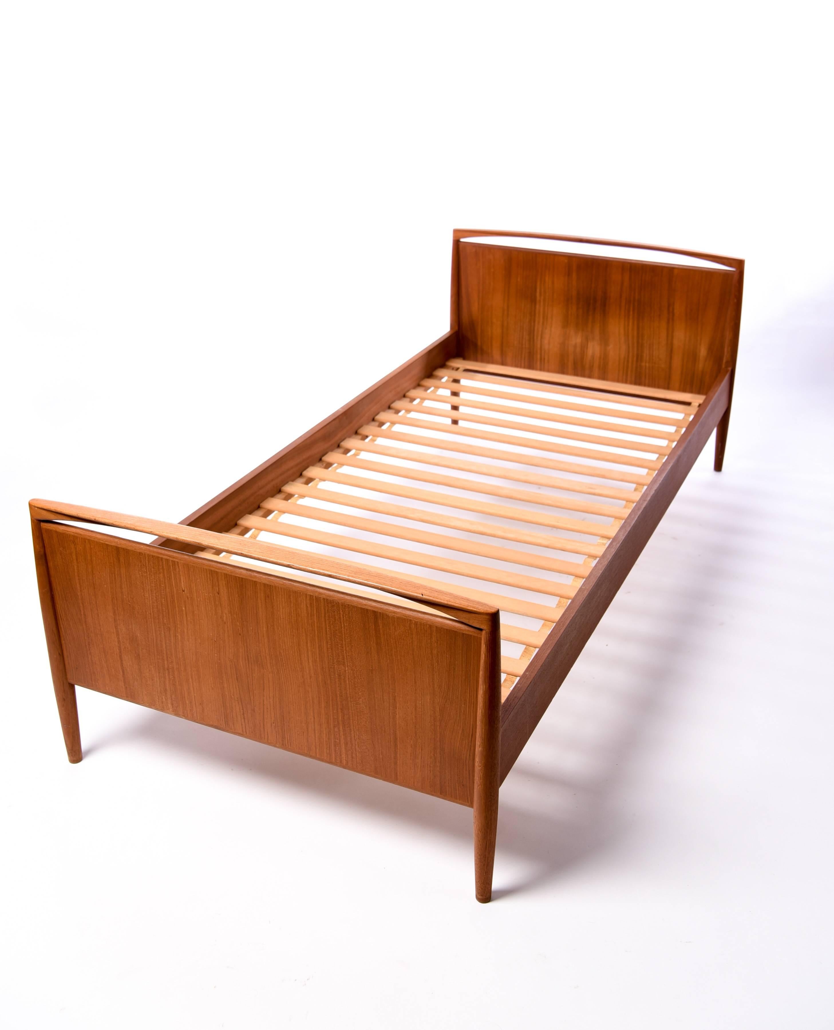 Relax in style on this sleek Danish midcentury daybed by iconic designer Kai Kristiansen for manufacturer Magnus Olesen. Disassembles easily for transportation.
