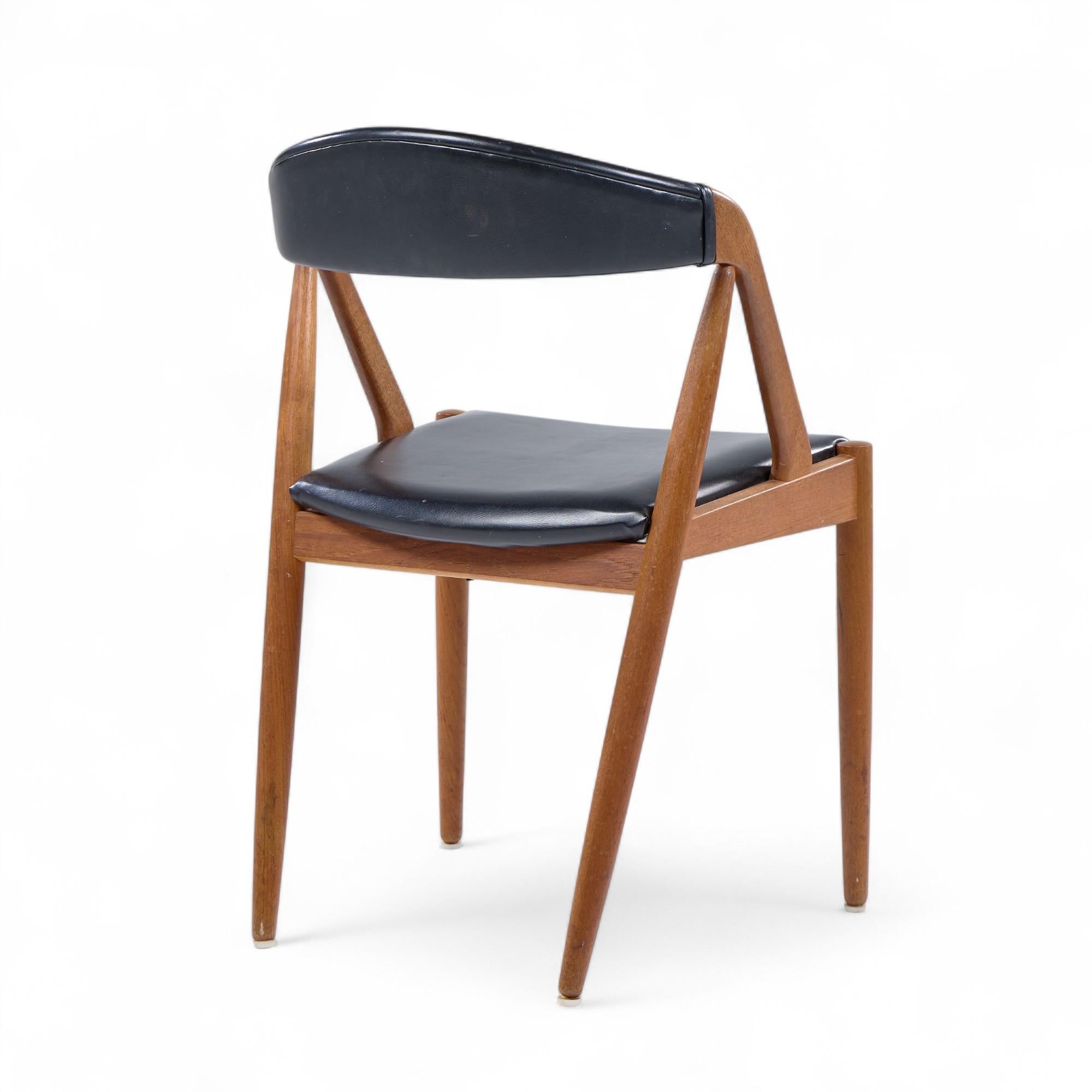Kai Kristiansen Model 31 Mid Century Danish Teak Dining Chairs - Set of 4 For Sale 4