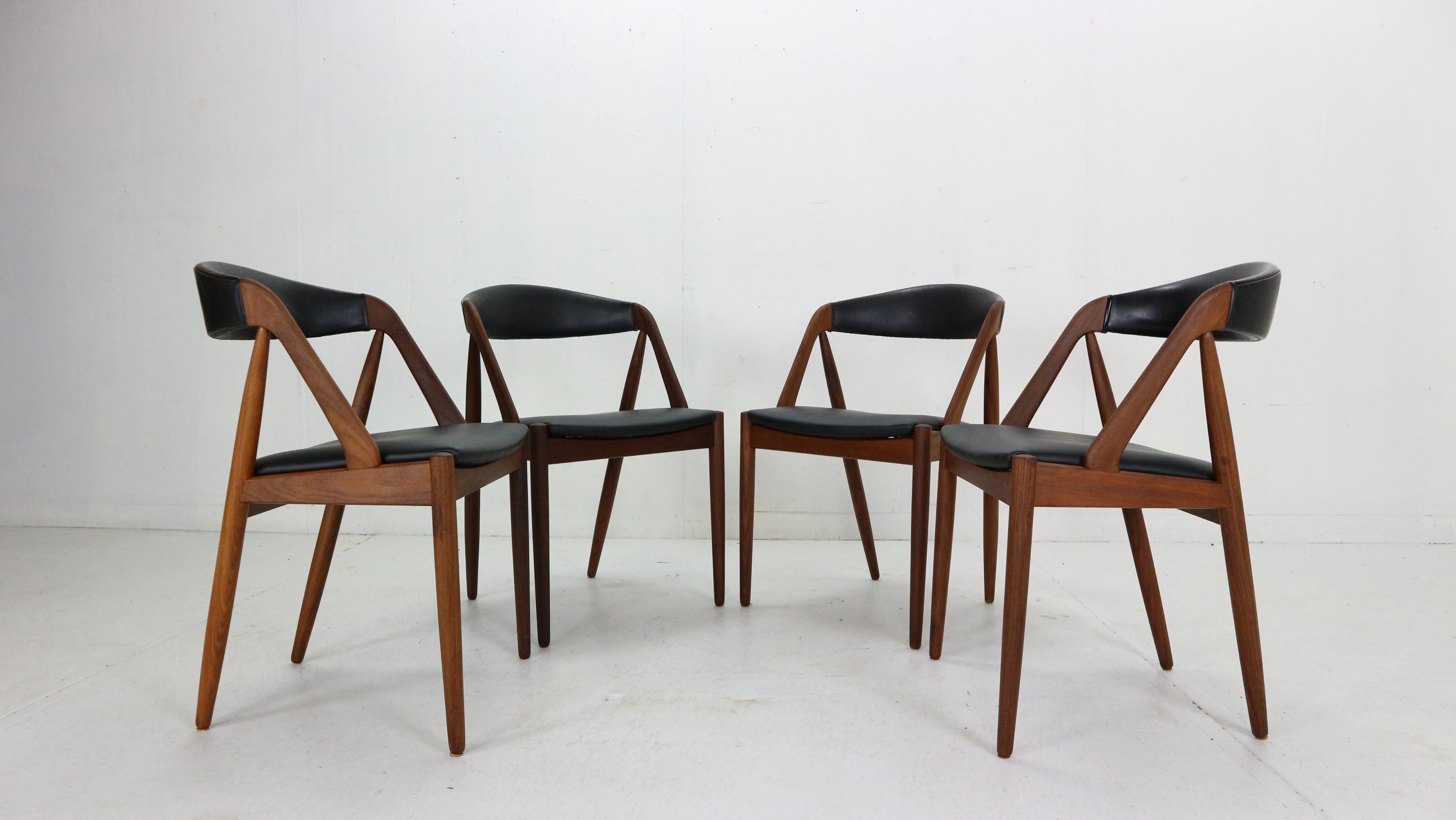 Scandinavian Modern period- Set of 4 dinning room chairs designed by Kai Kristiansen and manufactured for Schou Andersen Møbelfabrik in 1960s period, Denmark.
Model: 31.
Chairs consists teak wooden frame curved in 'A' form and black faux leather