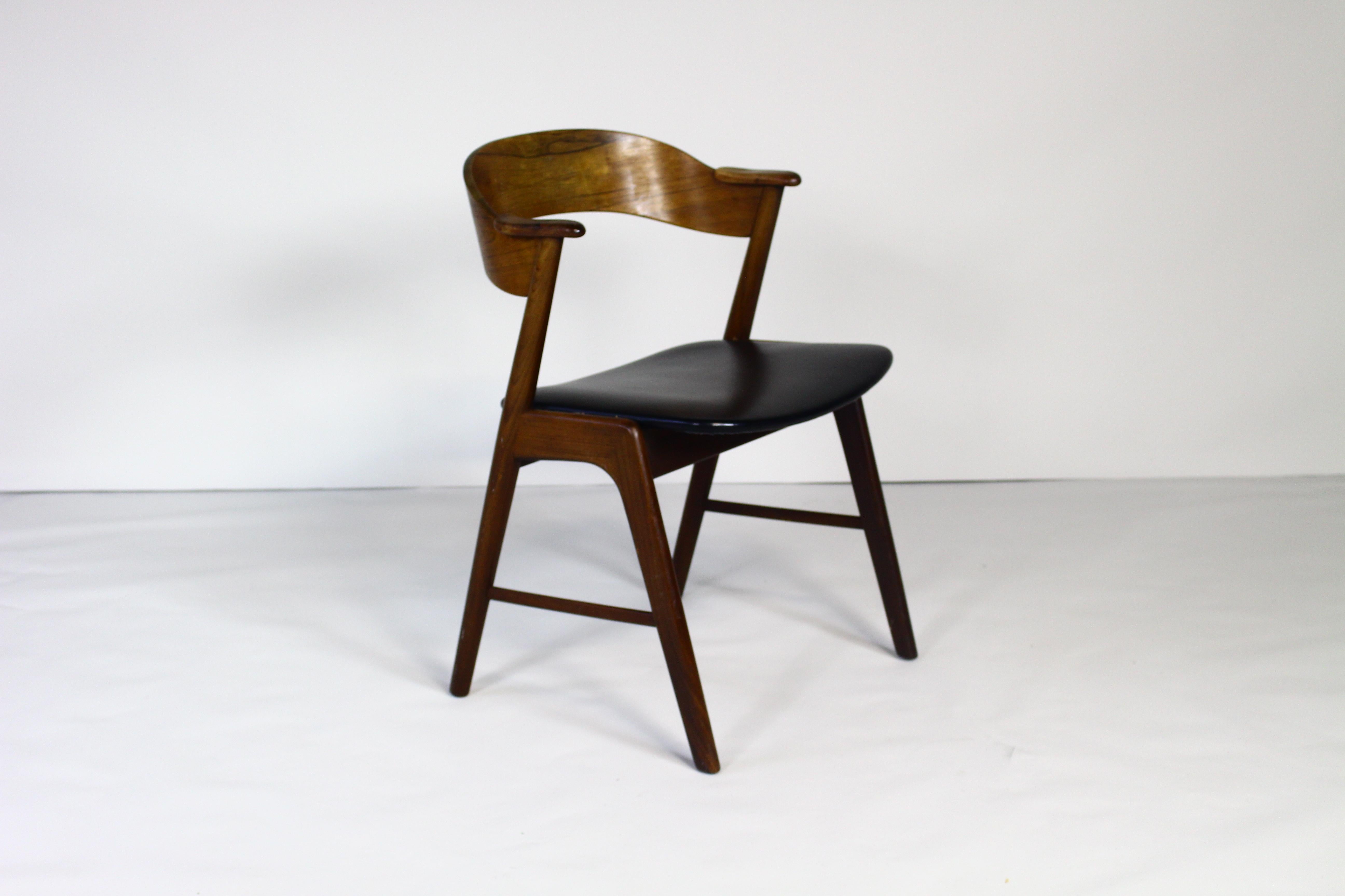 Mid-Century Modern Kai Kristiansen Model 32 Dining Chair