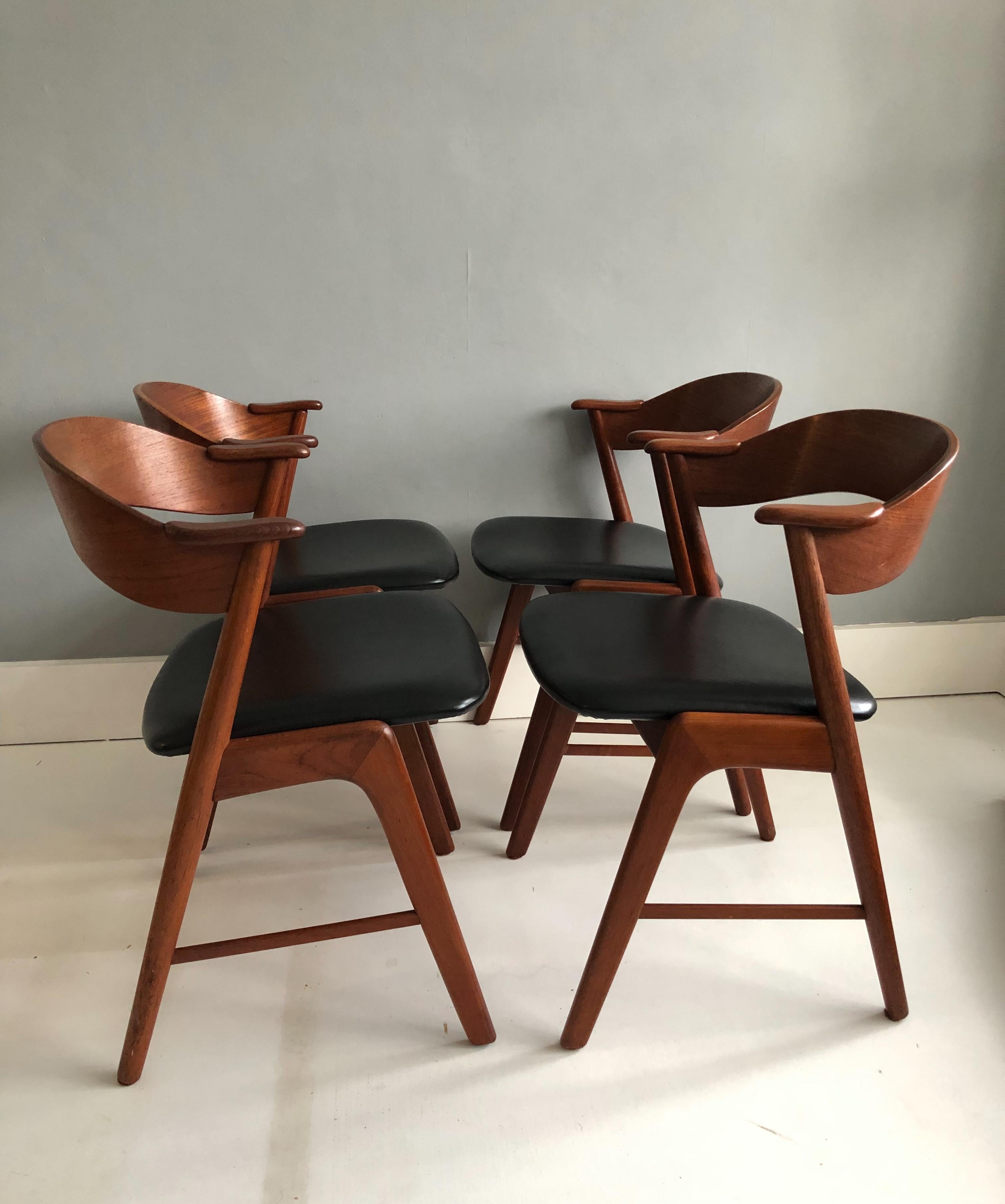 Kai Kristiansen Model 32 Dining Chairs, Teak and Leather, Set of 4 2