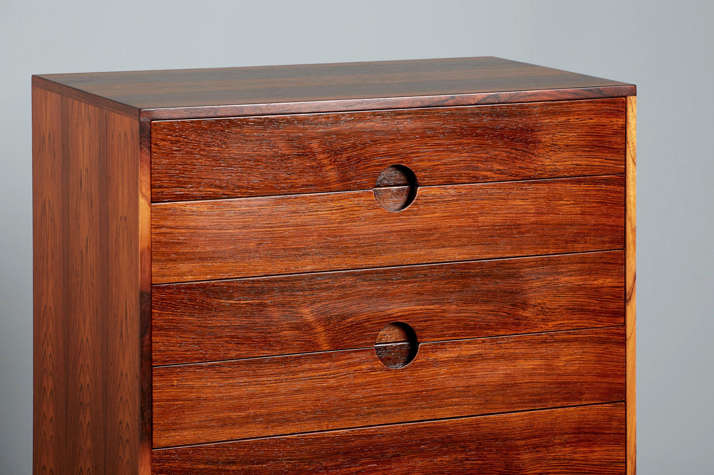 Kai Kristiansen Model 385 Tallboy Chest, Rosewood In Excellent Condition For Sale In London, GB