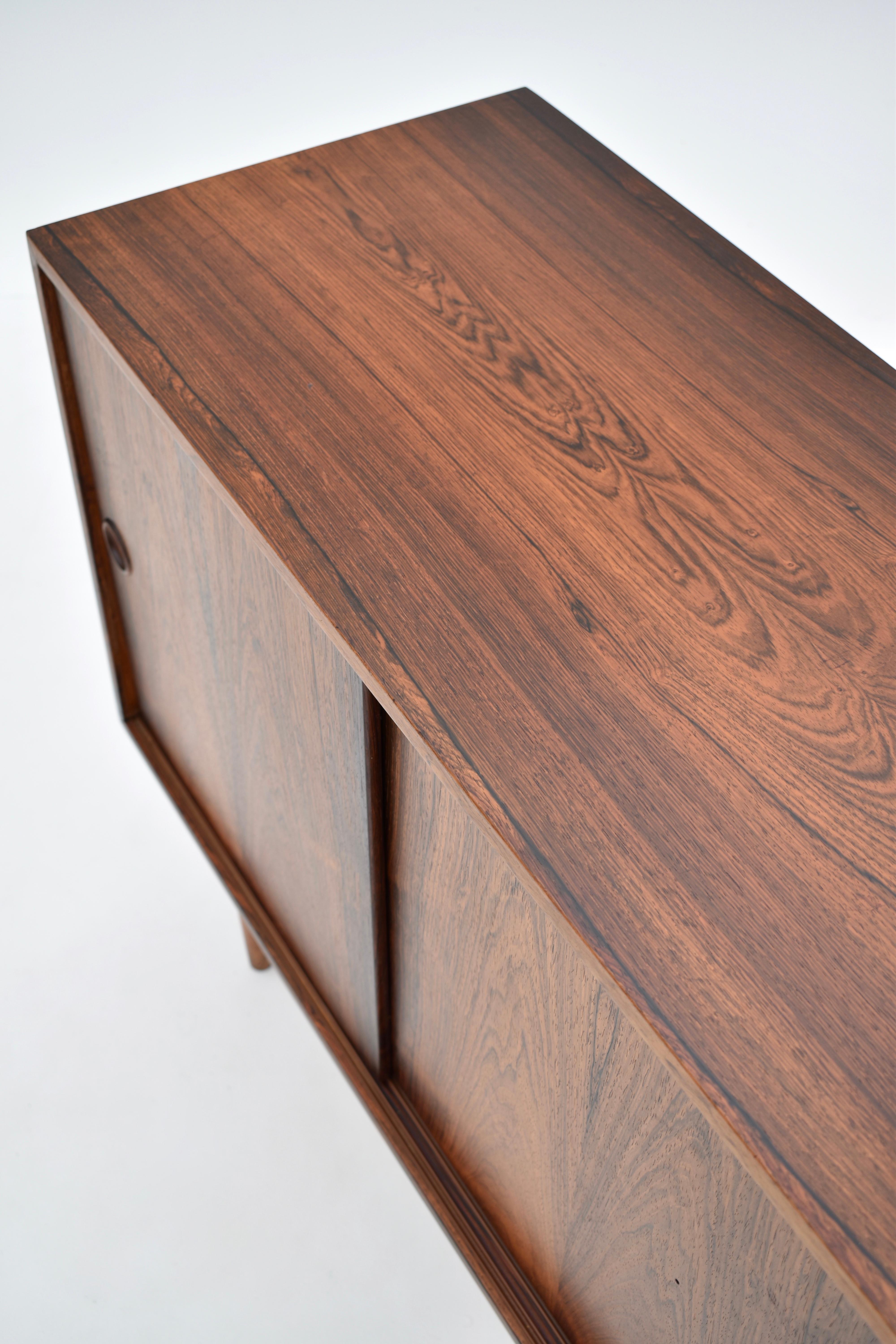 Kai Kristiansen Model 41 Brazilian Rosewood Cabinet for Feldballes Møbelfabrik In Good Condition In Shepperton, Surrey