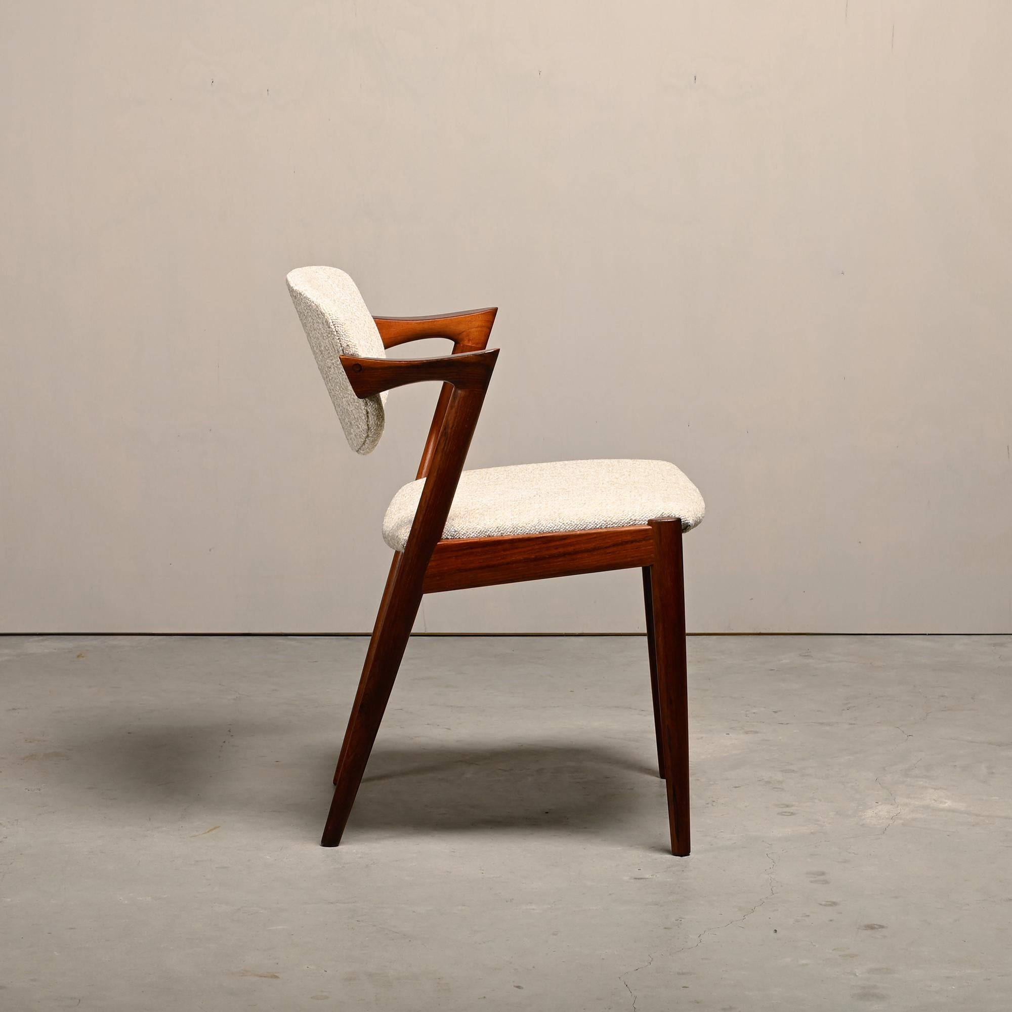 Tissu Kai Kristiansen Model 42 Dining Chairs in Rosewood and light fabric Denmark en vente