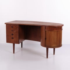 Kai Kristiansen Model 54 Kidney Desk in Teak with Bar Cabinet