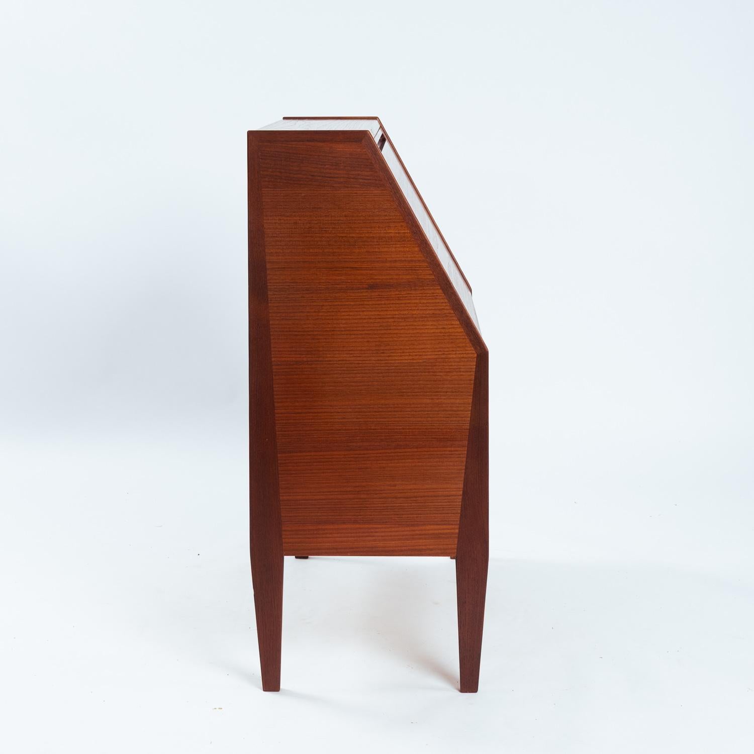 Kai Kristiansen Modell 63 Schreibtisch Teak Sekretär mit Kosmetikspiegel, 1960er Jahre (Dänisch) im Angebot