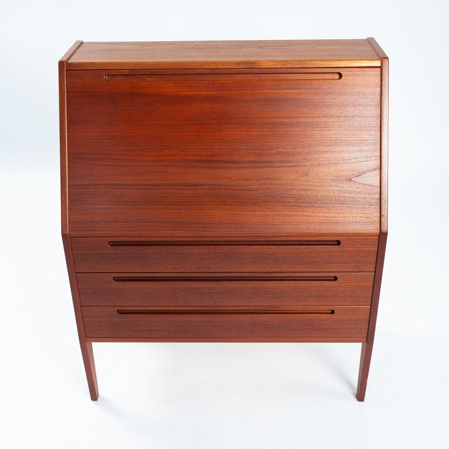Kai Kristiansen Modell 63 Schreibtisch Teak Sekretär mit Kosmetikspiegel, 1960er Jahre im Angebot 2