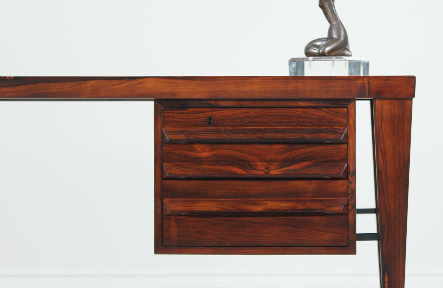 Kai Kristiansen Model-70 Rosewood Desk for Feldballes Møbelfabrik 10