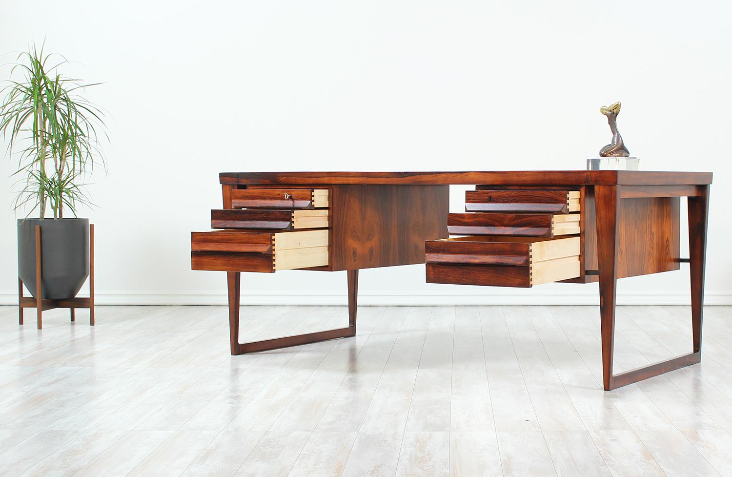 Mid-Century Modern Kai Kristiansen Model-70 Rosewood Desk for Feldballes Møbelfabrik