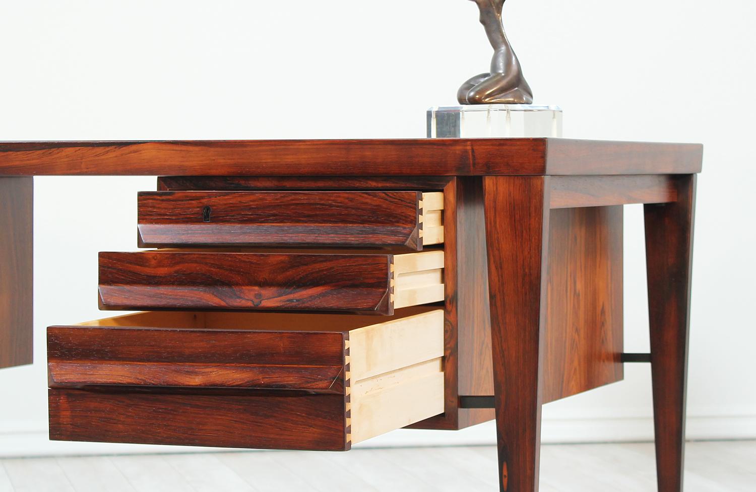 Kai Kristiansen Model-70 Rosewood Desk for Feldballes Møbelfabrik 3
