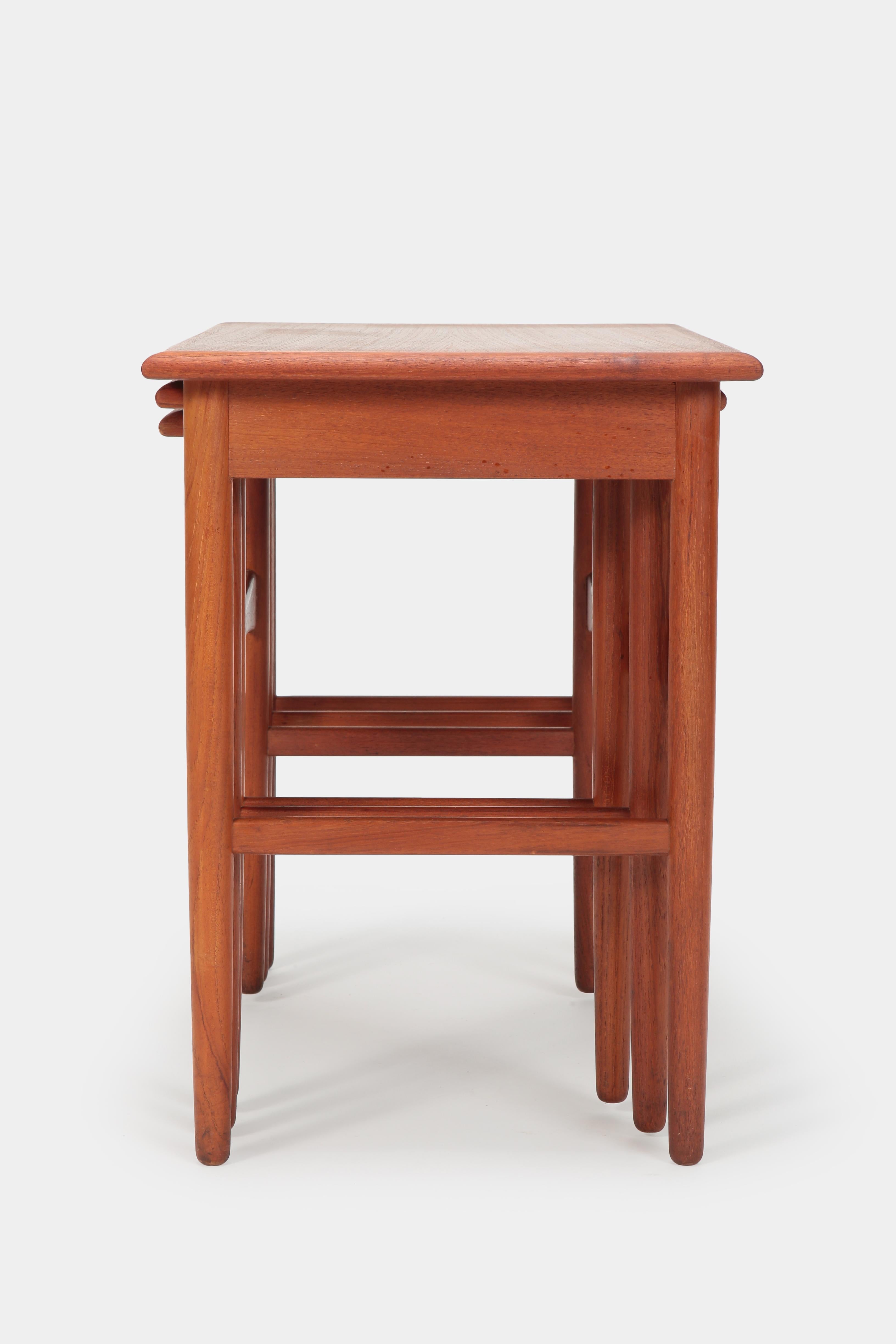 Kai Kristiansen Nesting Tables MH Møbler, 1960s In Good Condition For Sale In Basel, CH