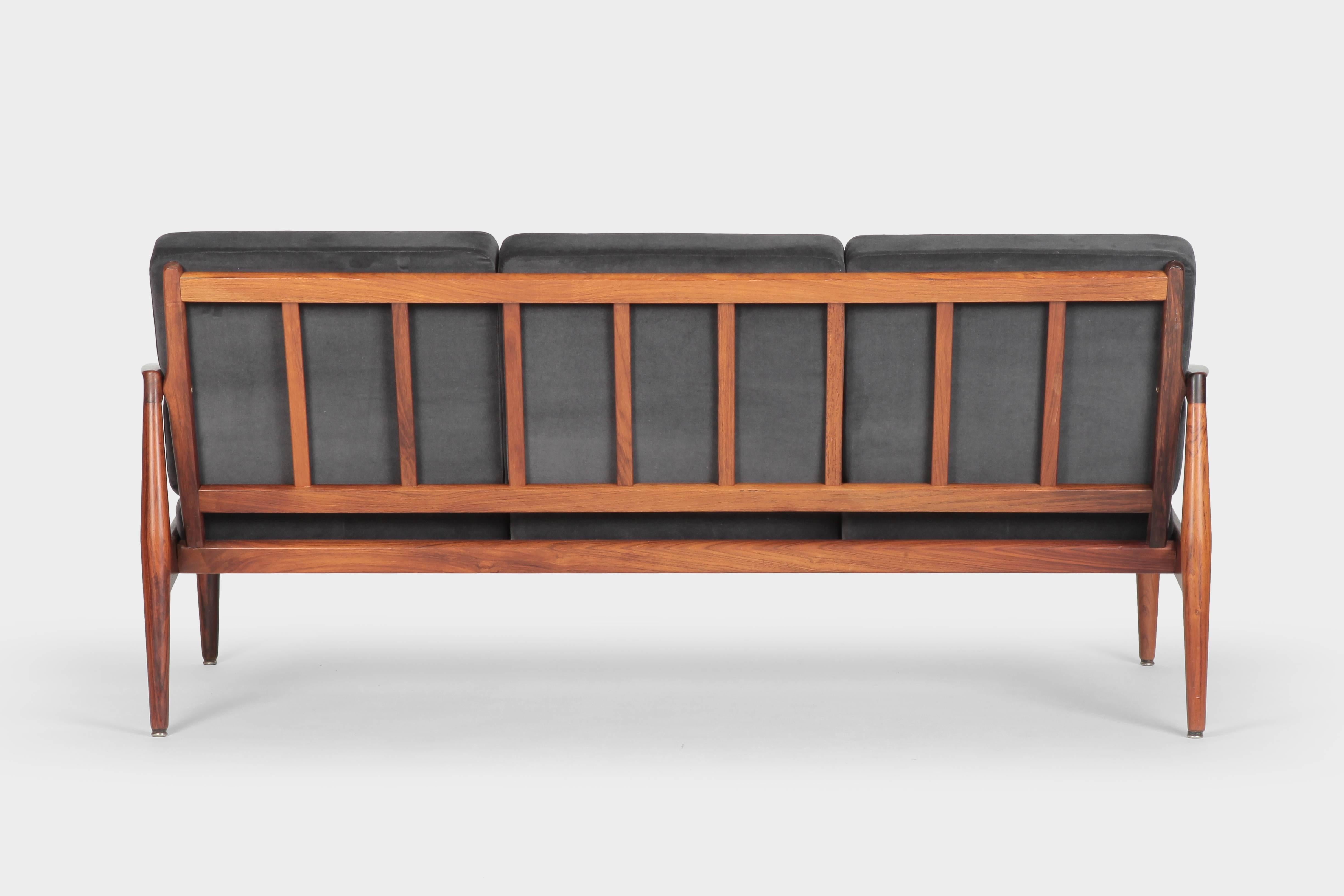 European Kai Kristiansen “Paper Knife” Sofa Model 121 Magnus Olesen, 1960s