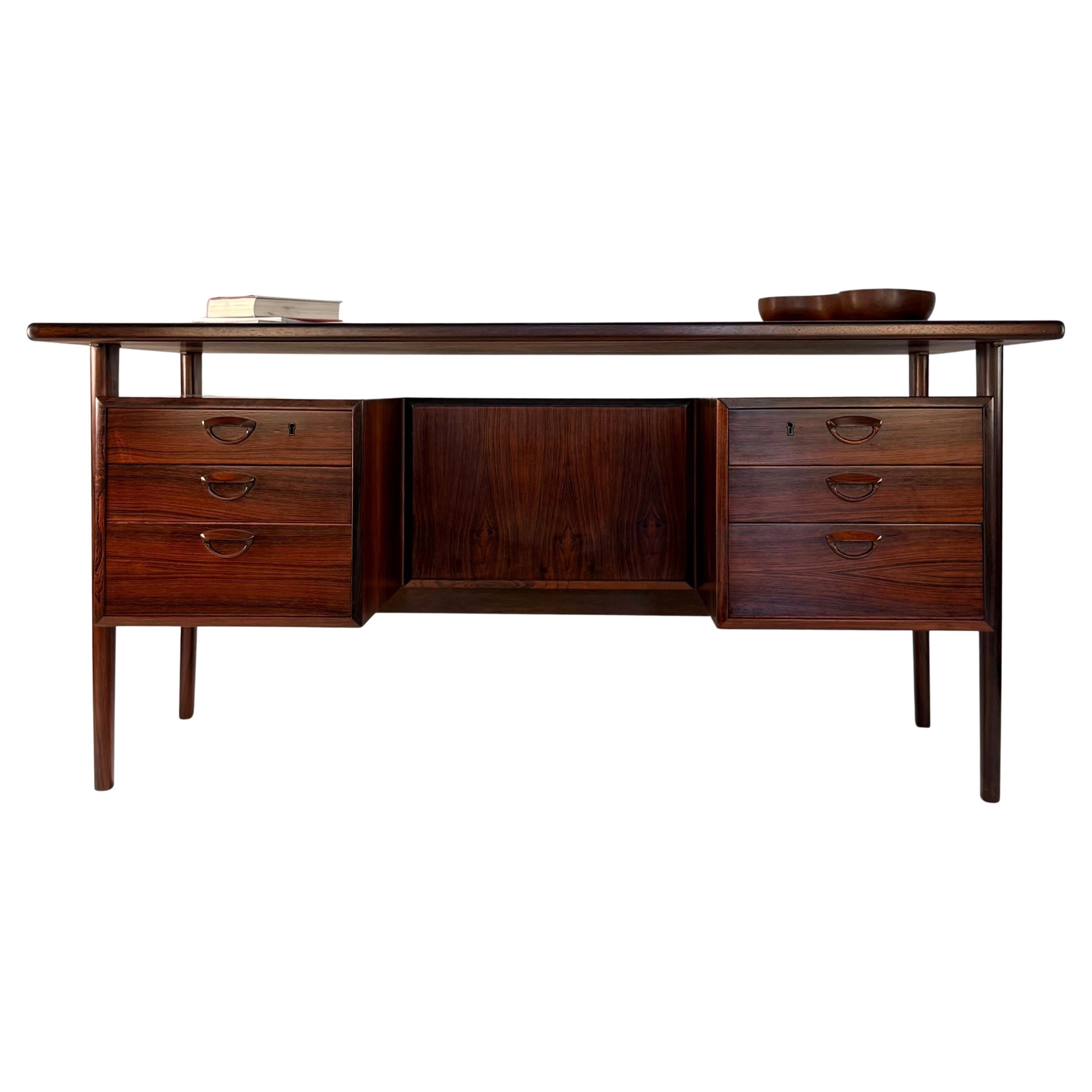 Bureau de direction en bois de rose de Kai Kristiansen