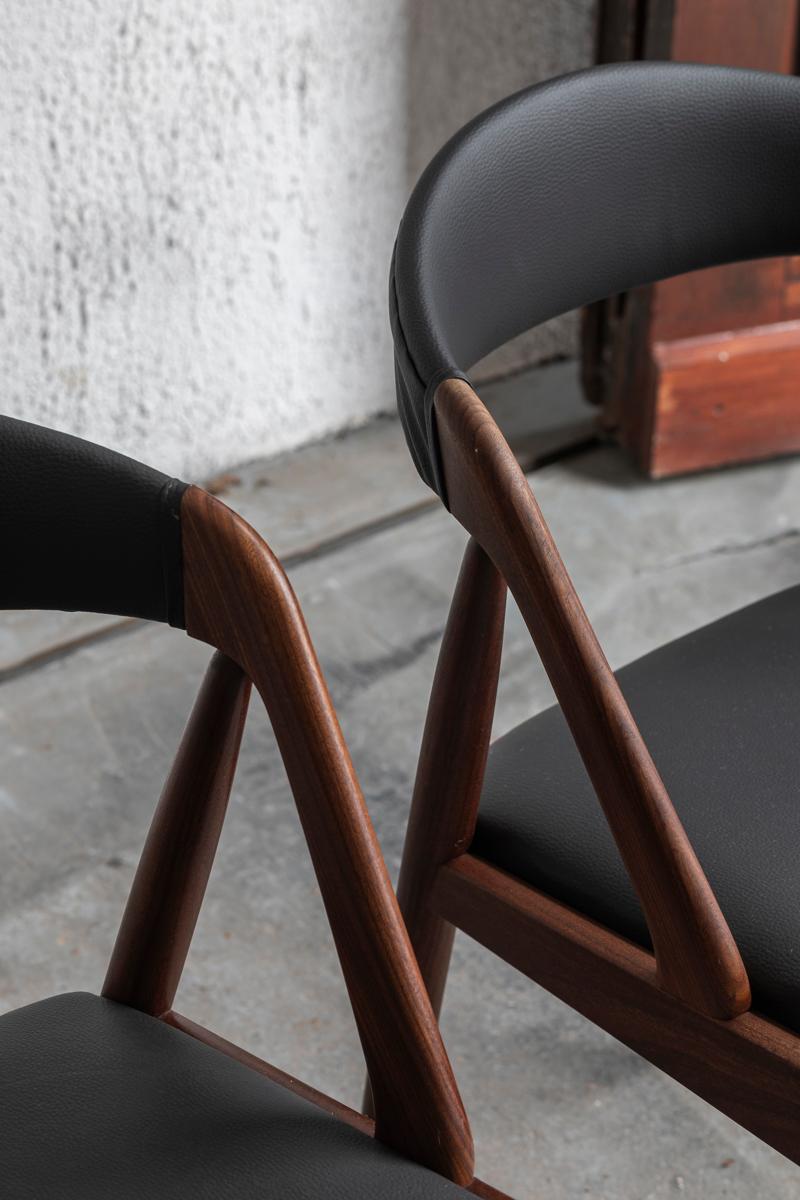 Faux Leather Kai Kristiansen Set of 8 Dining Chairs ‘Model 31’, Denmark, 1960s 