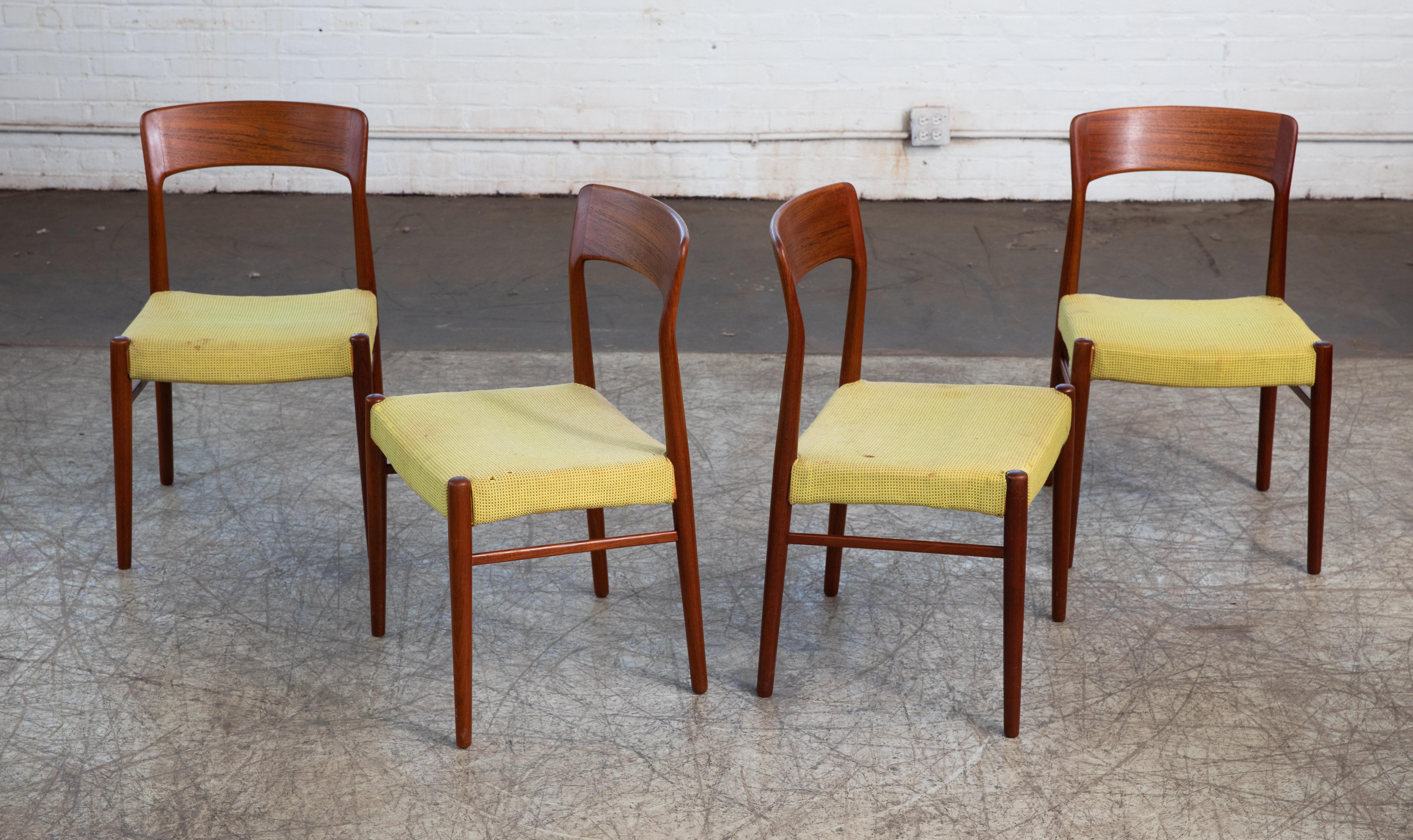Mid-Century moderno Set di quattro sedie da pranzo in teak di Kai Kristiansen per K.S. Mobler Danimarca, anni '60 in vendita