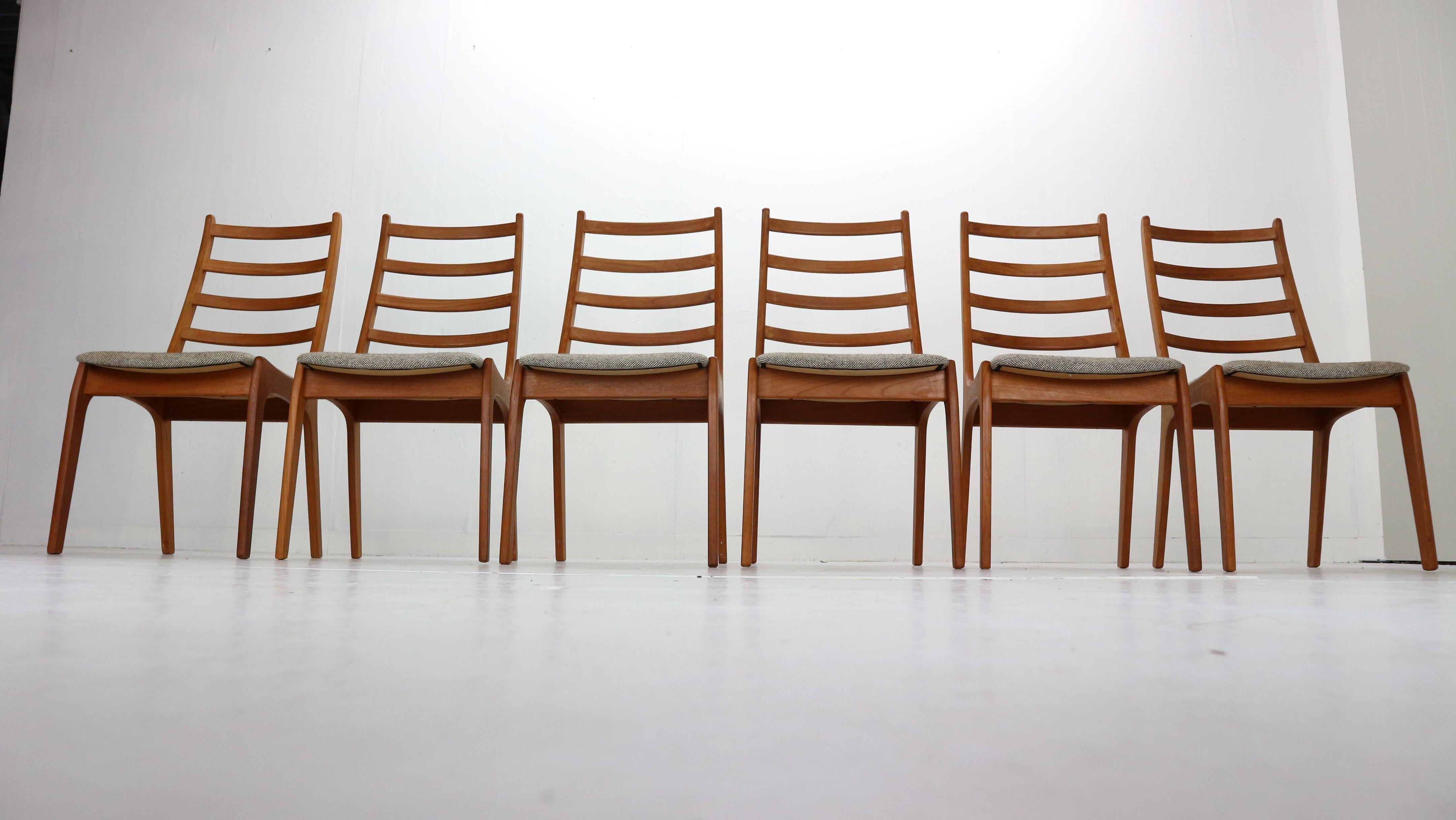 Set of Six Teak Ladder Dining Chairs, 1960s, Denmark In Good Condition In The Hague, NL