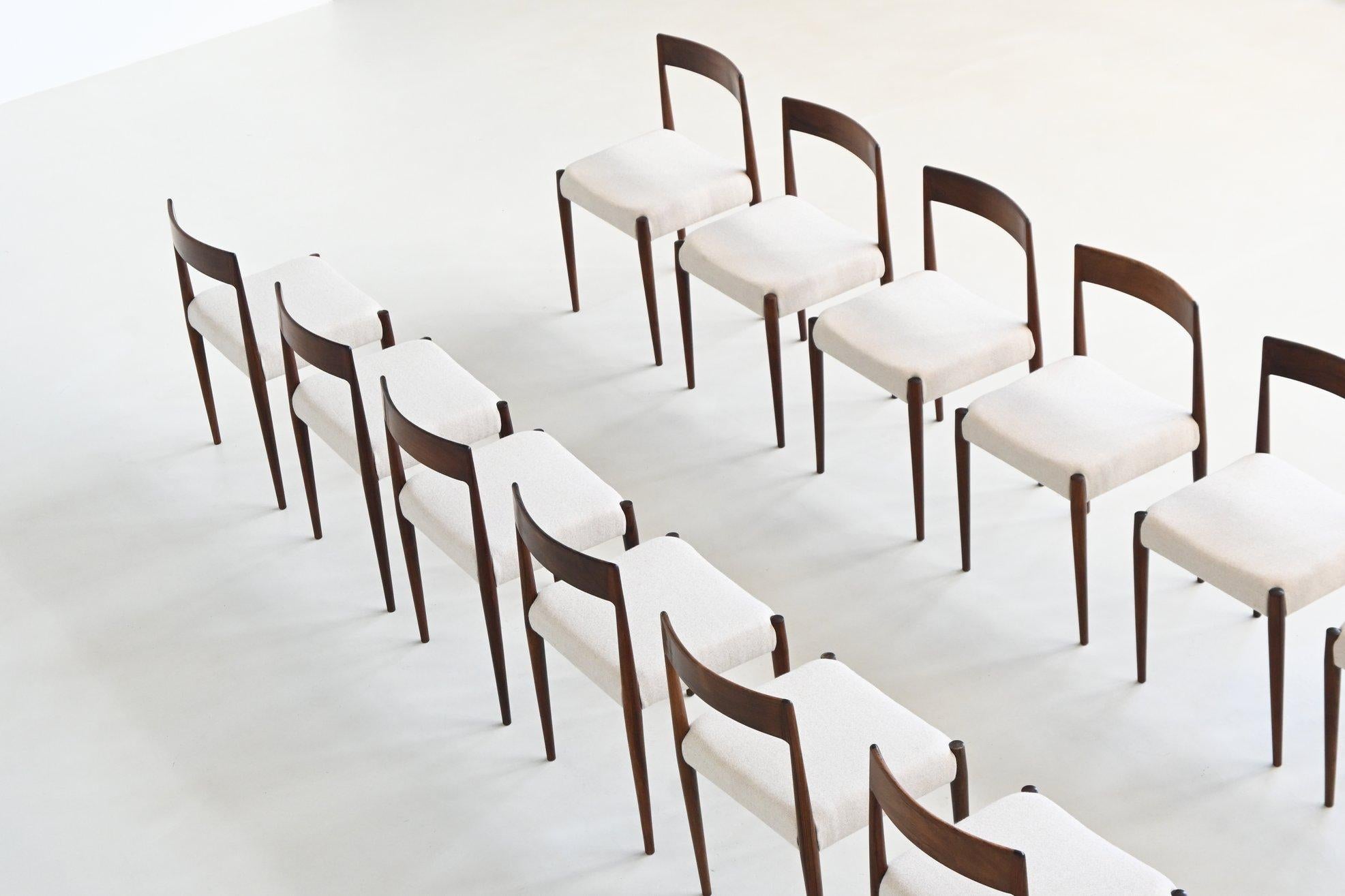 Metà XX secolo Kai Kristiansen set di dodici sedie da pranzo in palissandro Fritz Hansen Danimarca 1961 in vendita