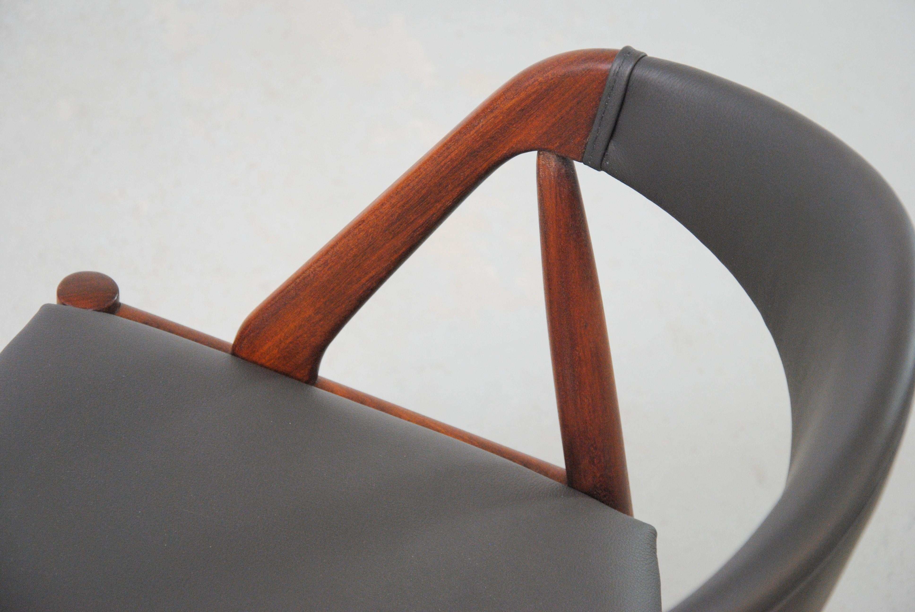 Kai Kristiansen Set of Twelve Restored Teak Dining Chairs, Custom Upholstery 6