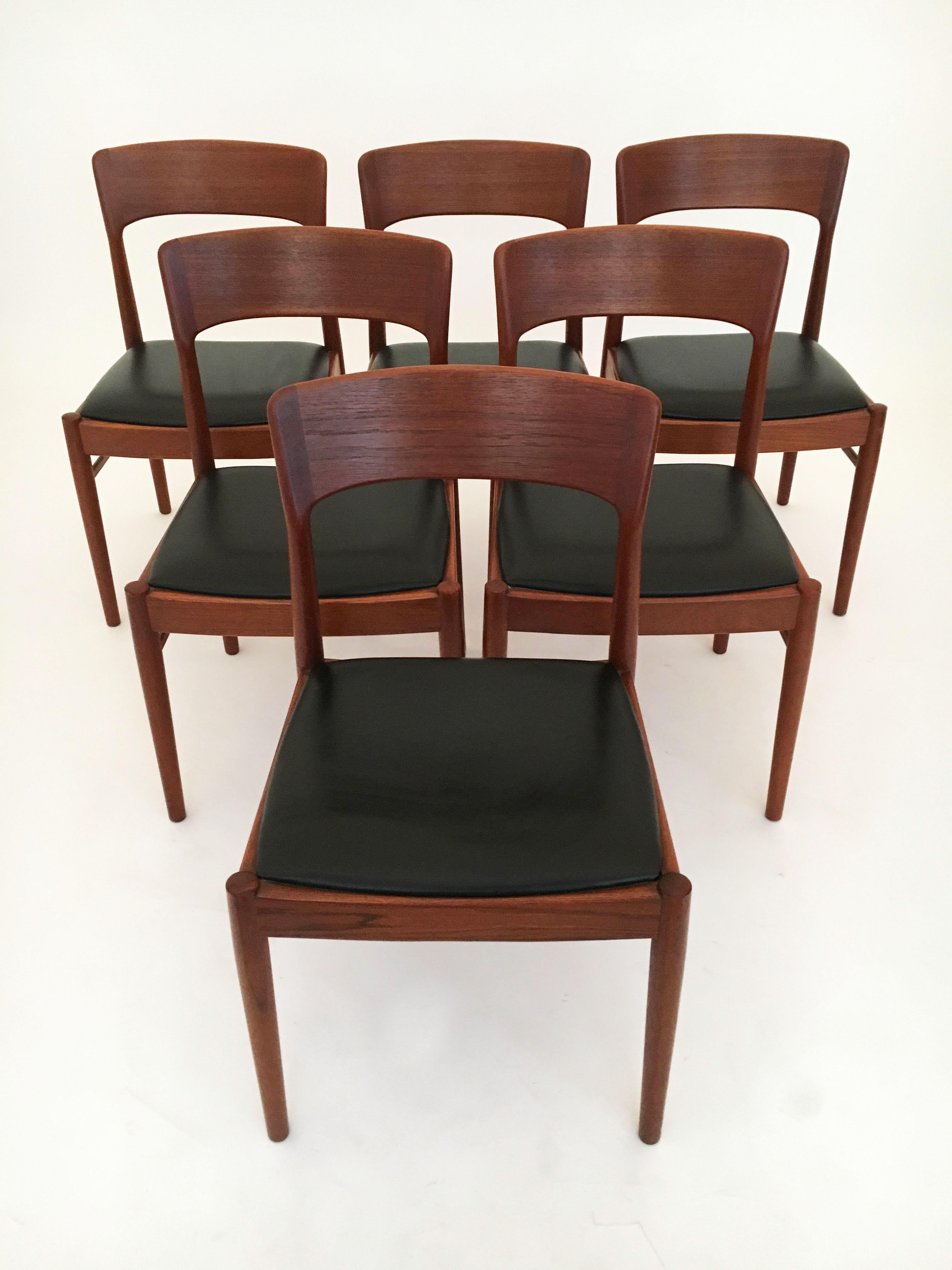 Beautiful set of six dining chairs in teak designed in the 1960s by Kai Kristiansen for Korup Stolefabrik Denmark. The design of the chairs can be seen as somewhat similar to that of N. O. Moller No. 71 - however, we feel this is a more minimal,