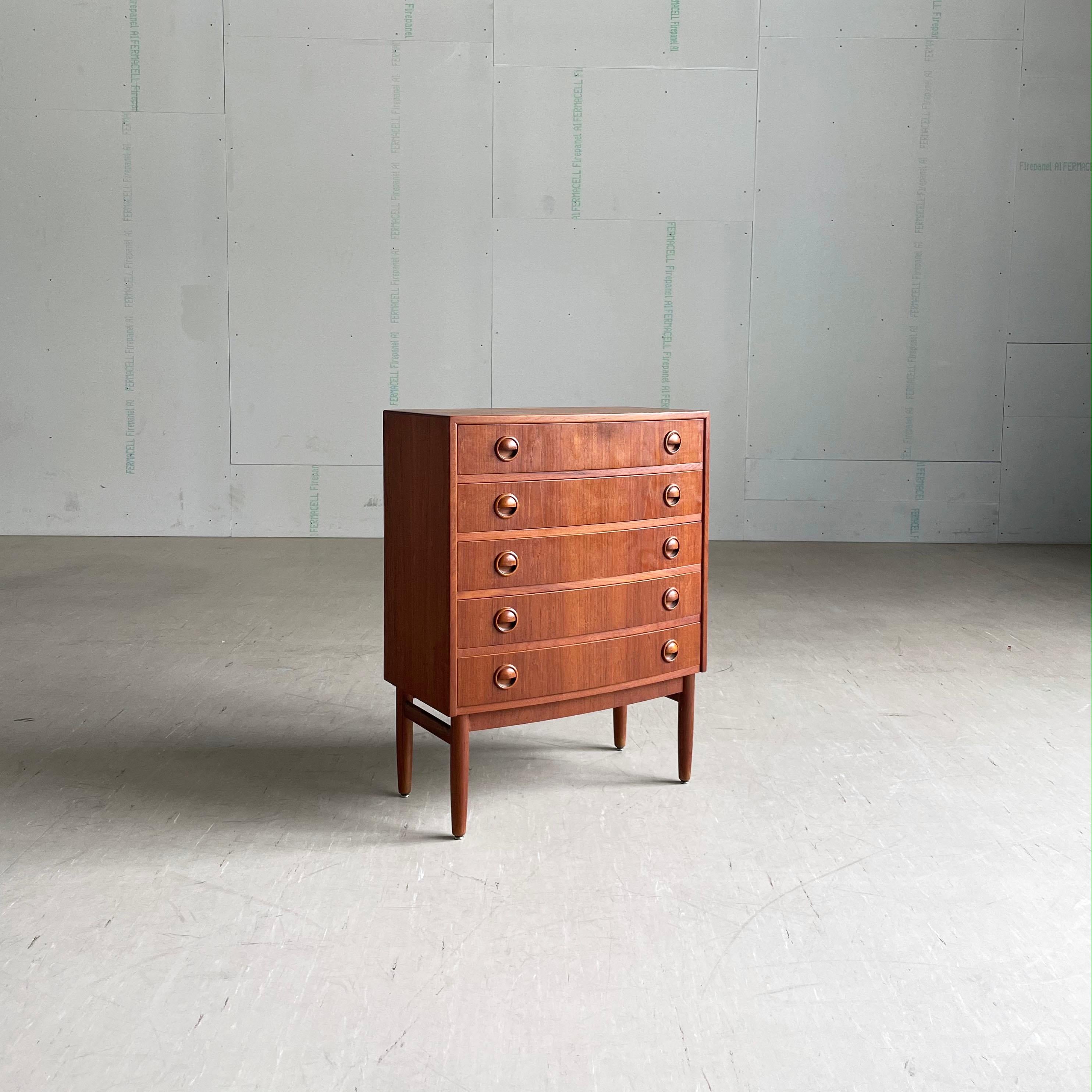 Cassettiera in teak Kai Kristiansen by  Feldballes Møbelfabrik, Danimarca In condizioni buone in vendita a Bern, CH