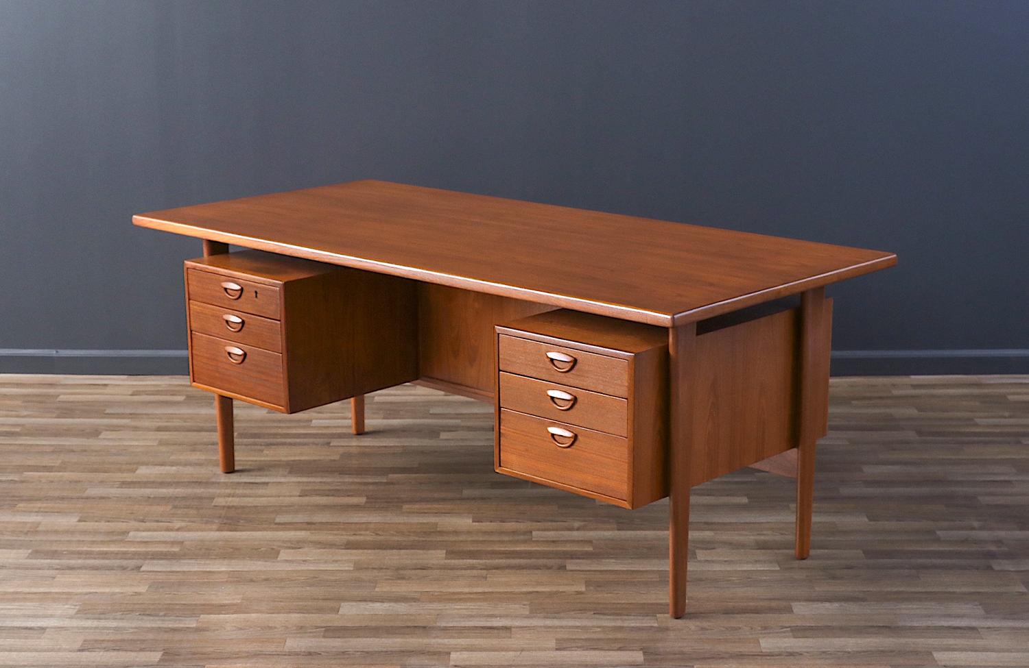 ________________________________________

Transforming a piece of Mid-Century Modern furniture is like bringing history back to life, and we take this journey with passion and precision. With over 17 years of artisanal expertise, our Los Angeles