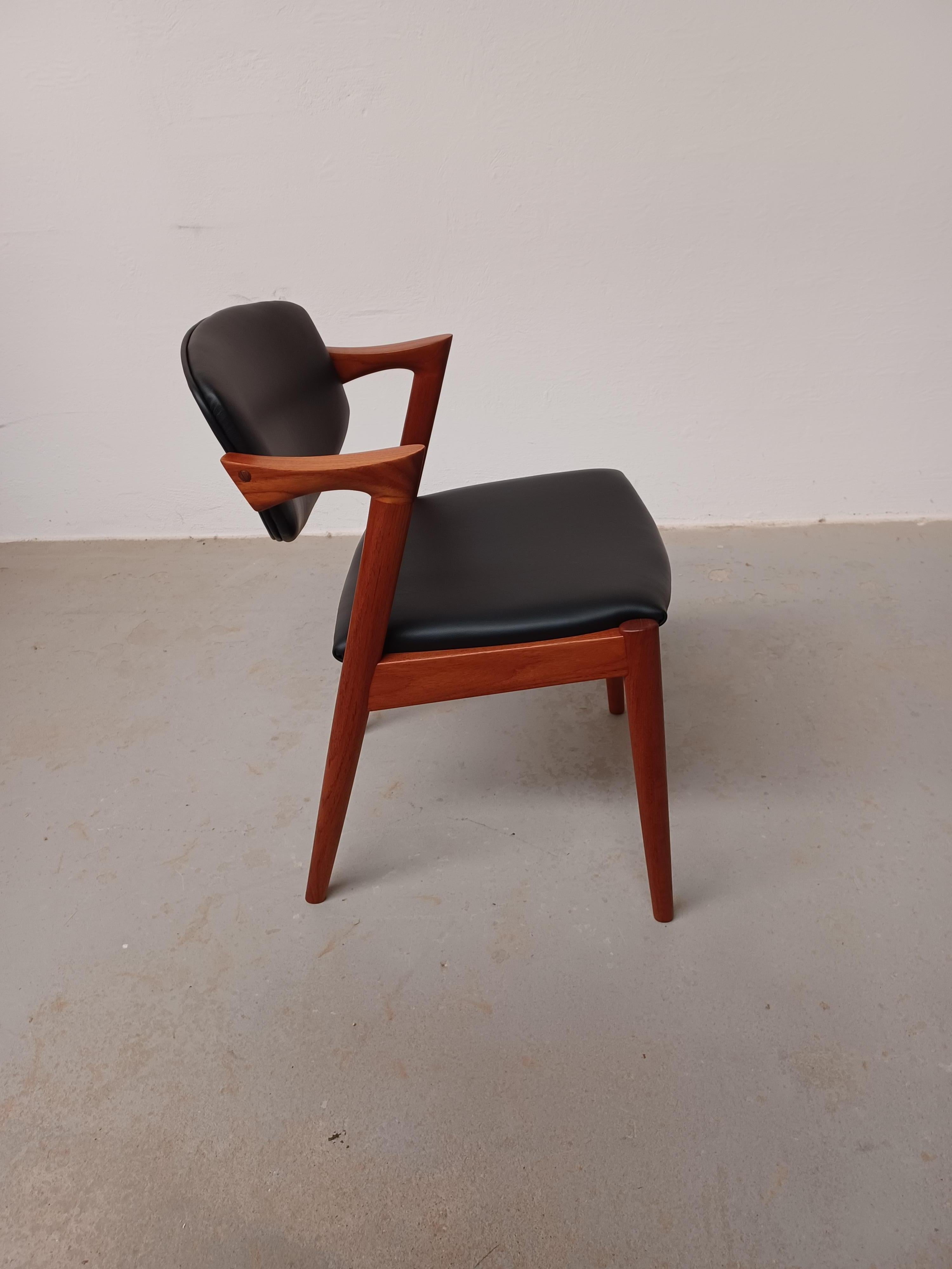 Kai Kristiansen Teak Dining Chairs Excellent Condition Customisable Upholstery (Dänisch) im Angebot