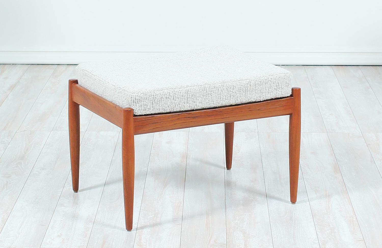 Designer: by Kai Kristiansen
Manufacturer: Magnus Olesen
Country of Origin: Denmark
Date of Manufacture: 1960-1969
Materials: Teak Wood, Tweed Fabric

Period Style: Danish Modern
Condition: Excellent
Extra Conditions: Newly Refinished &